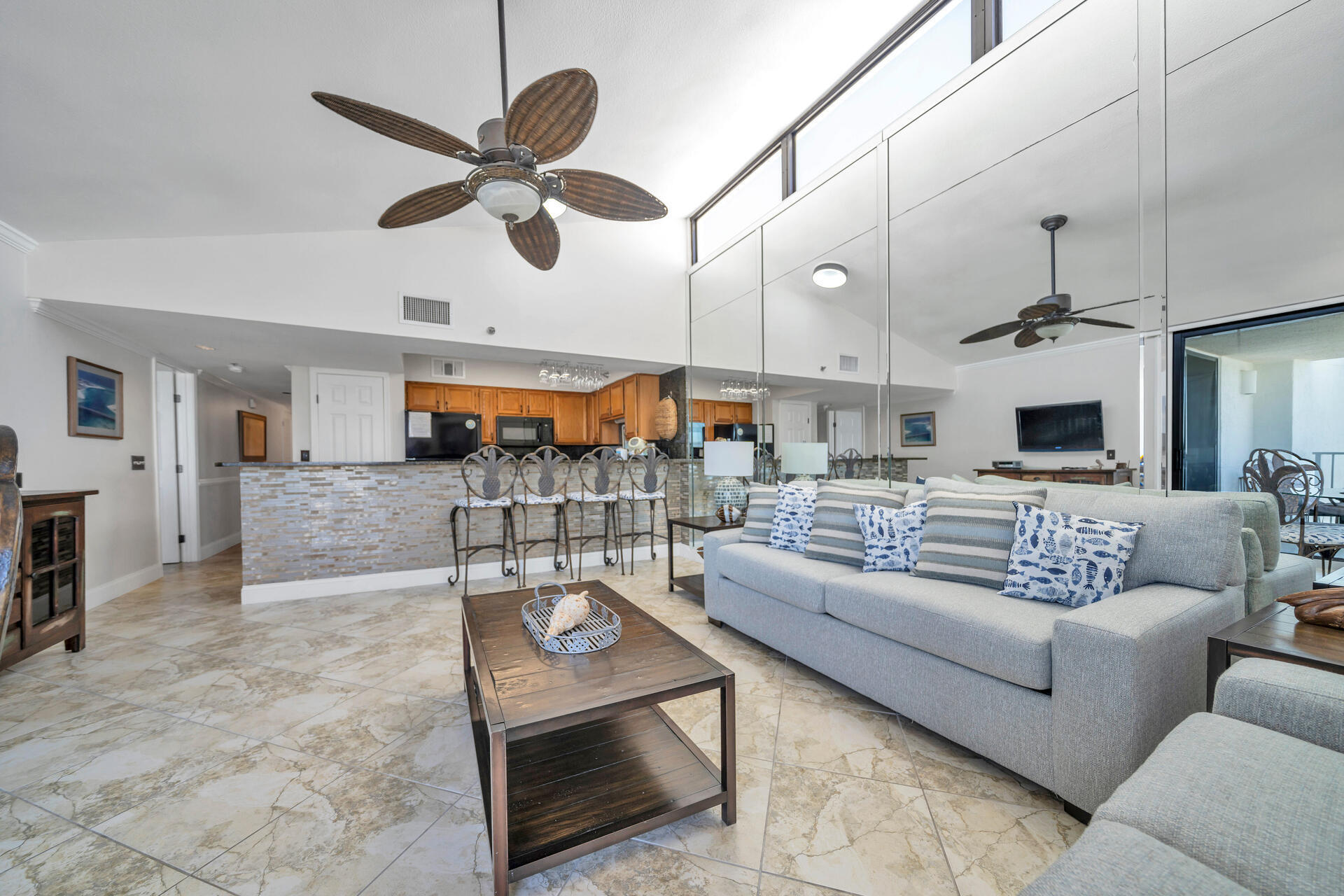 MAINSAIL CONDO PH 3 - Residential