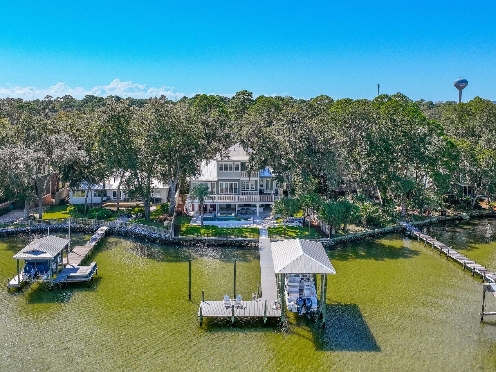 TURQUOISE BEACH - Residential