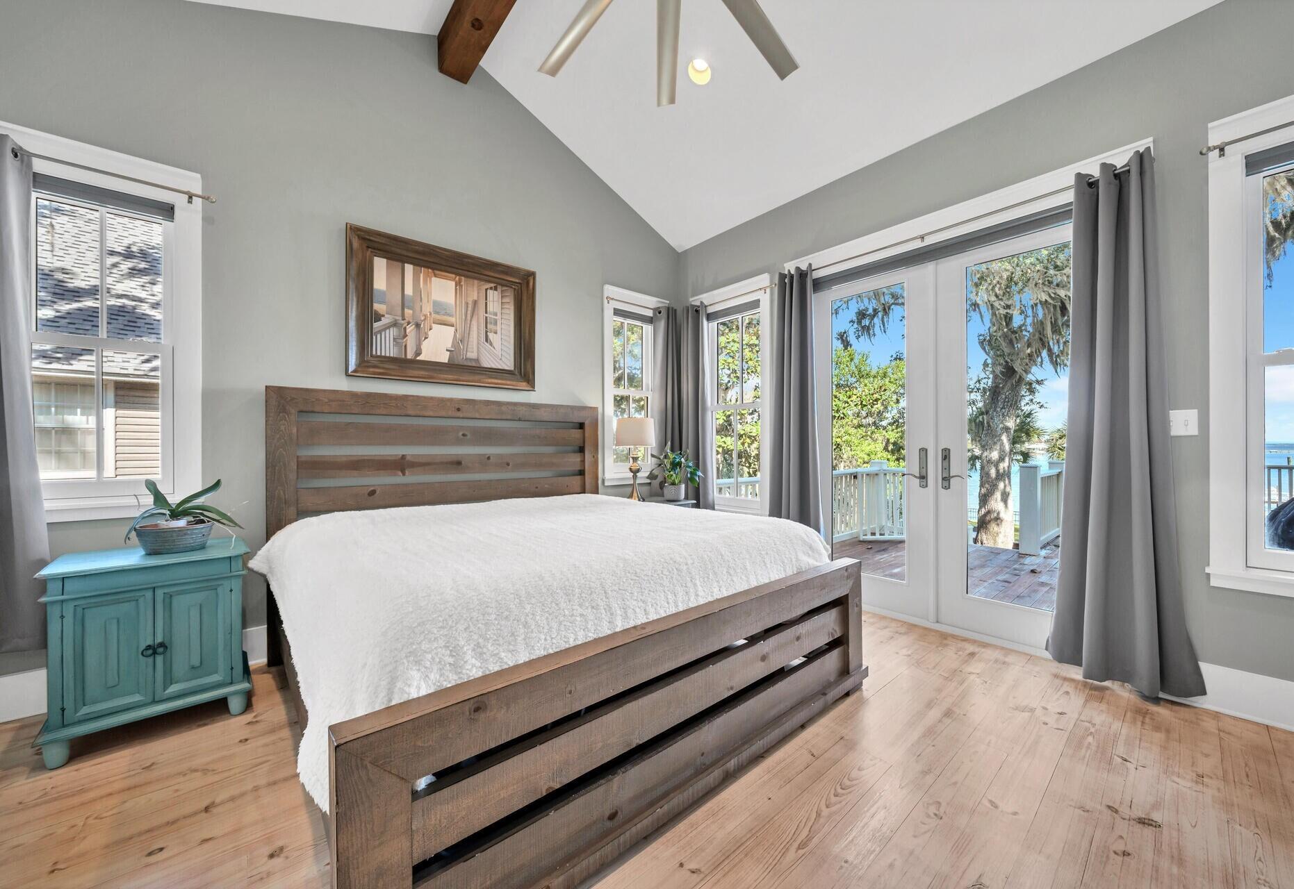 TURQUOISE BEACH - Residential