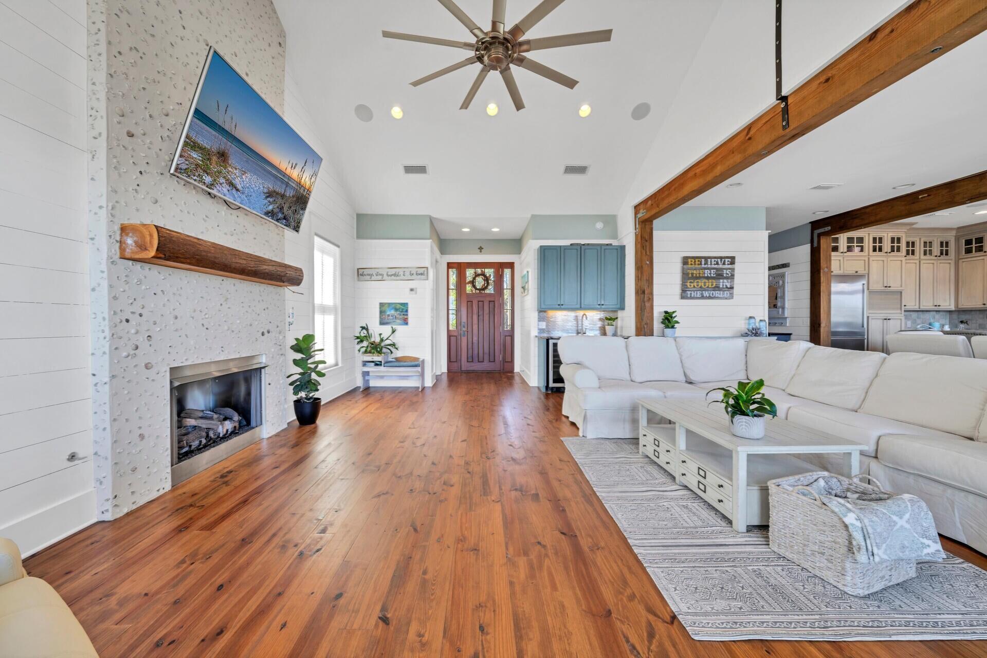 TURQUOISE BEACH - Residential