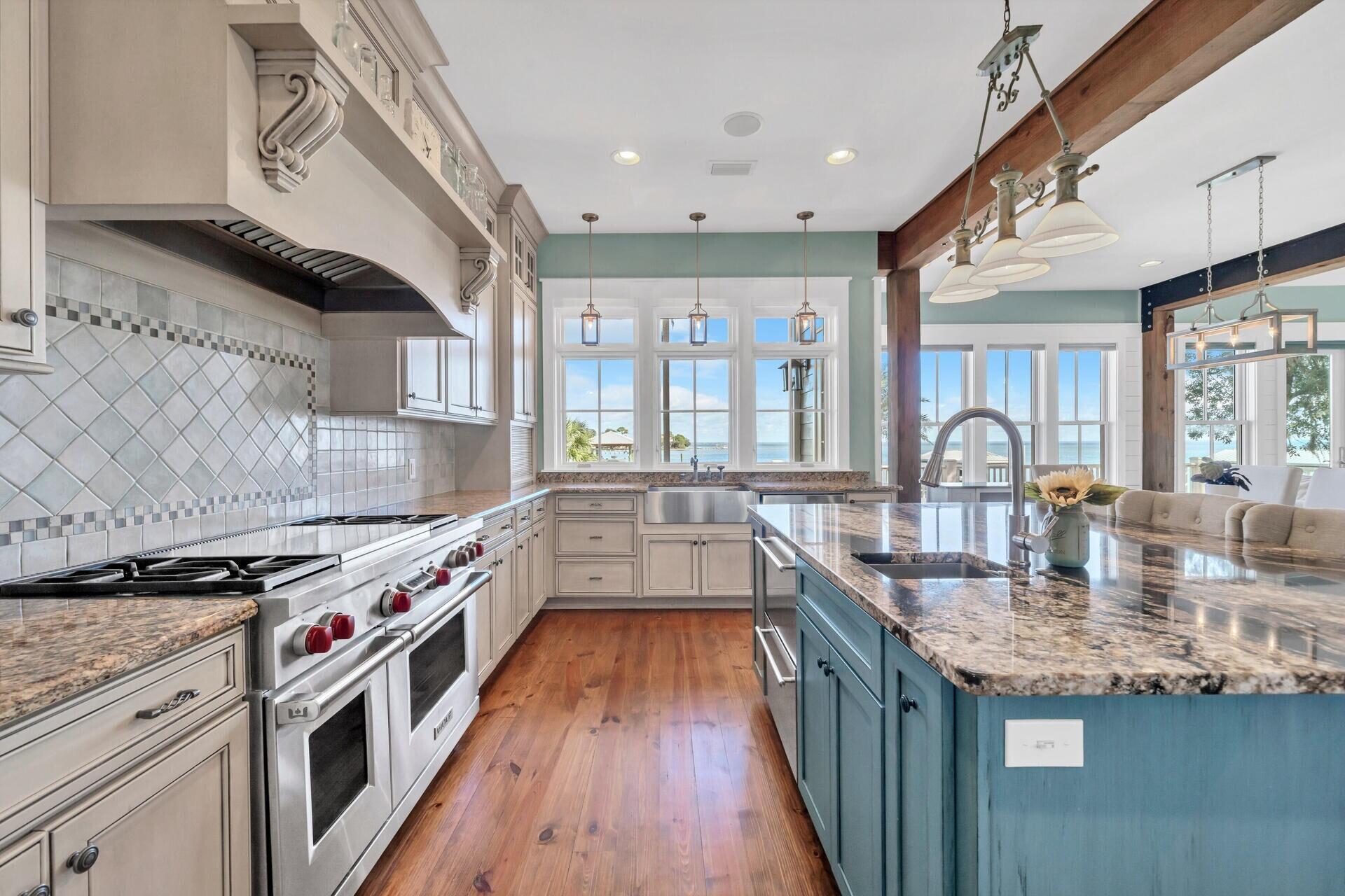 TURQUOISE BEACH - Residential