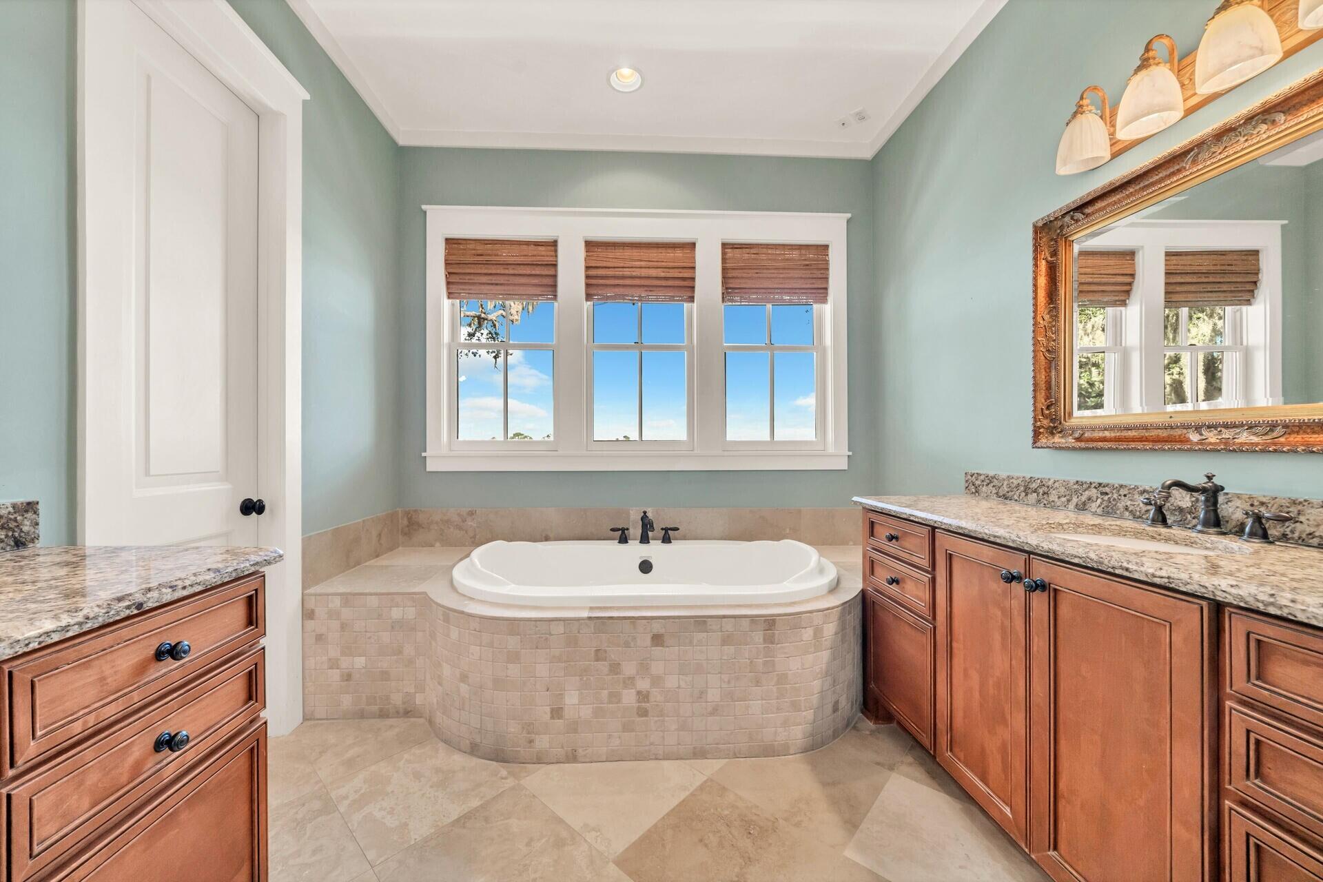 TURQUOISE BEACH - Residential