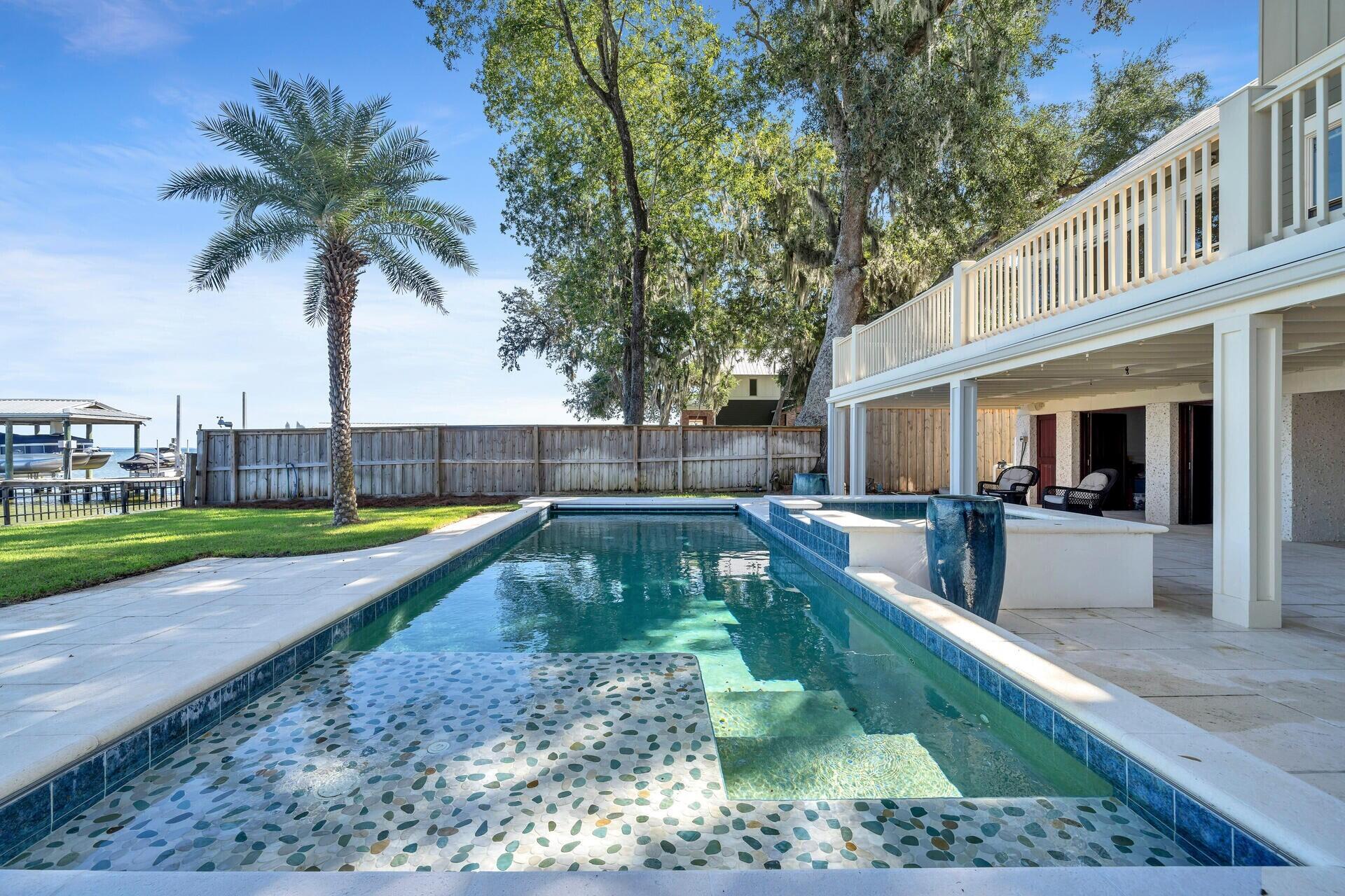 TURQUOISE BEACH - Residential