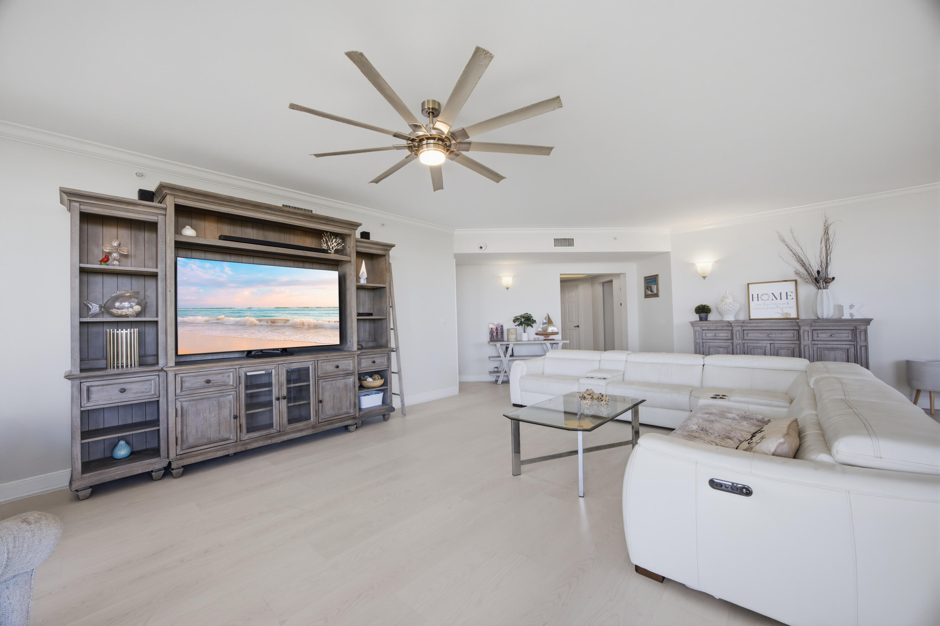 SILVER SHELLS BEACH RESORT - Residential