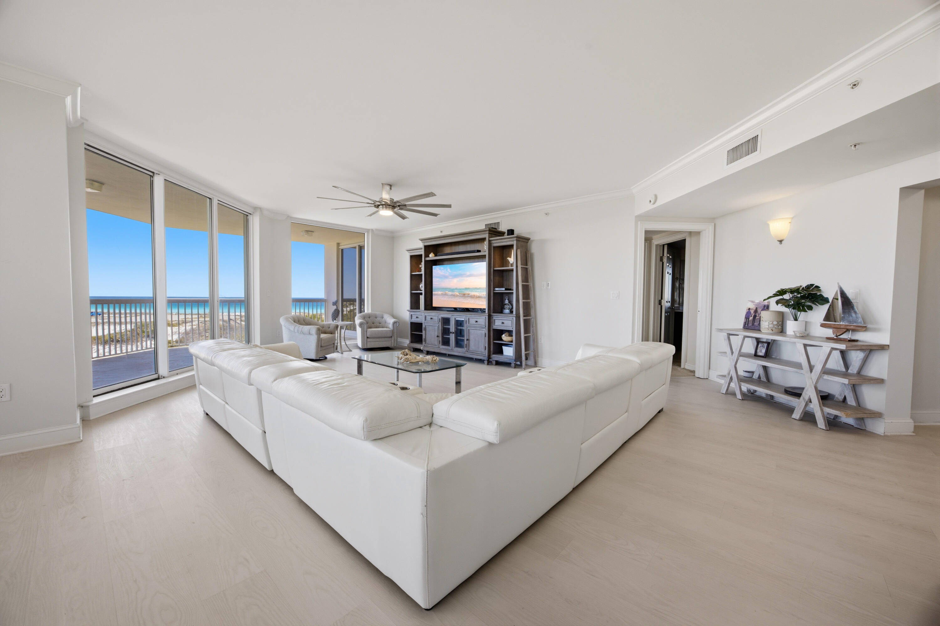 SILVER SHELLS BEACH RESORT - Residential