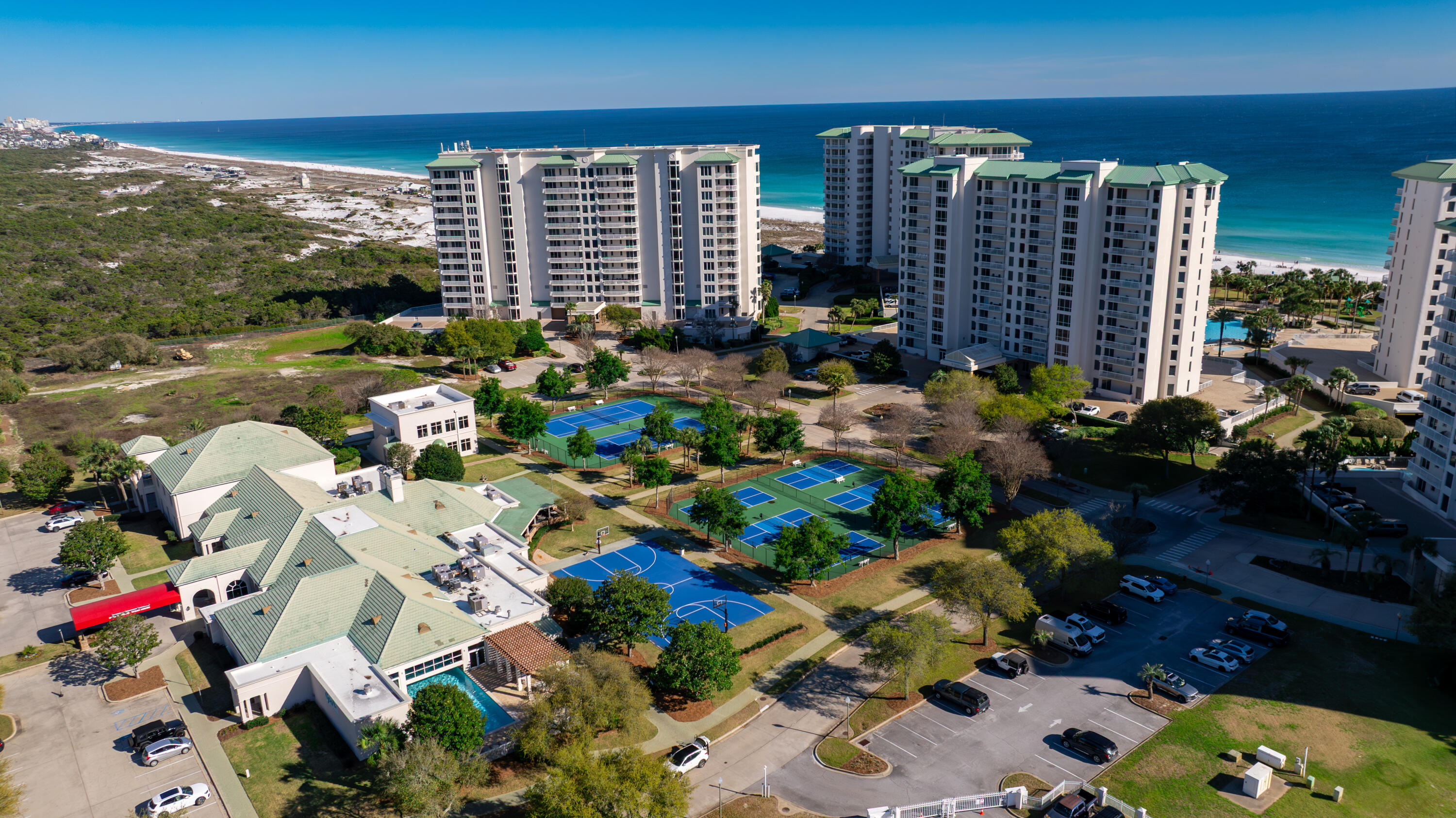 SILVER SHELLS BEACH RESORT - Residential
