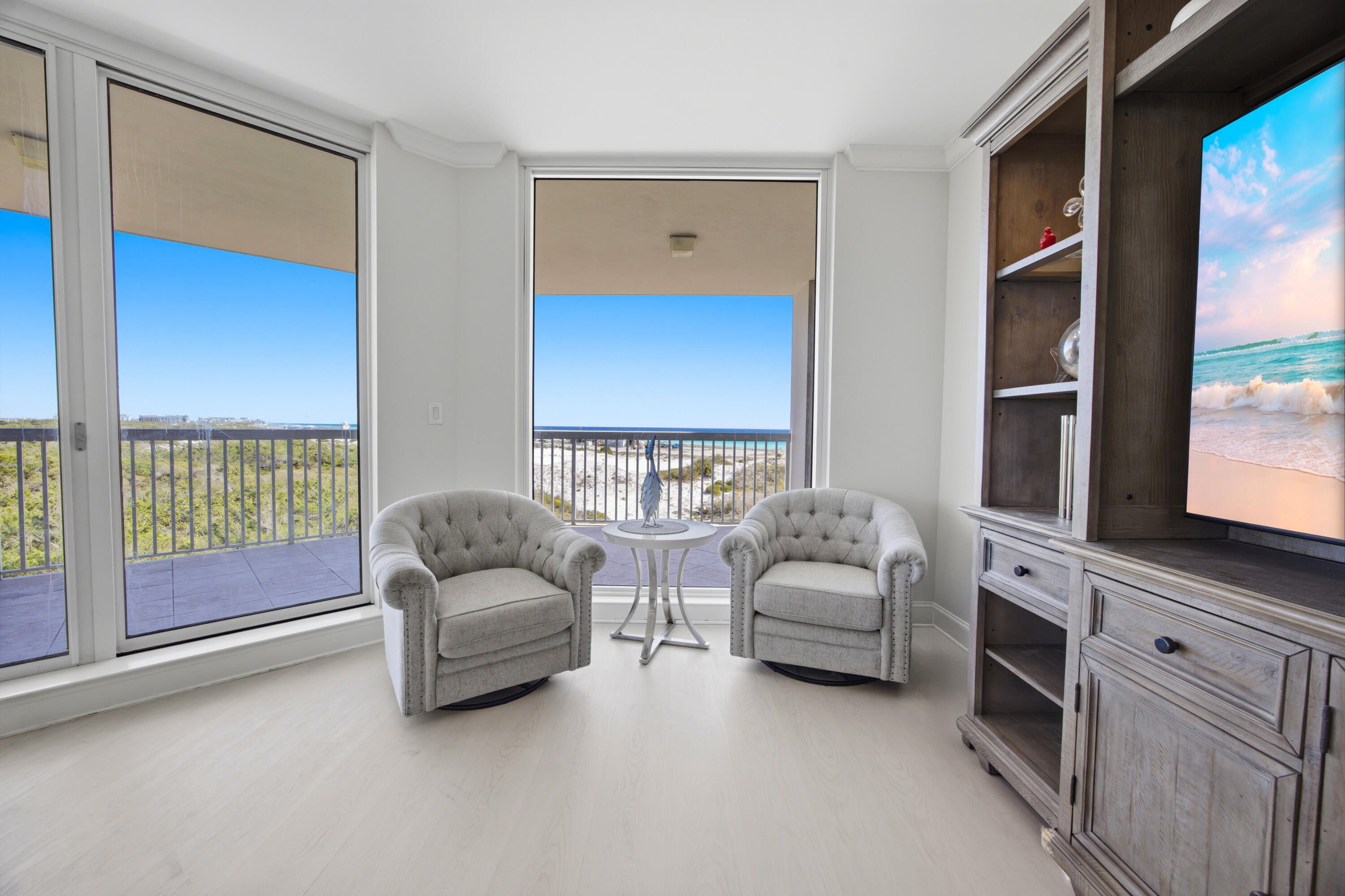 SILVER SHELLS BEACH RESORT - Residential