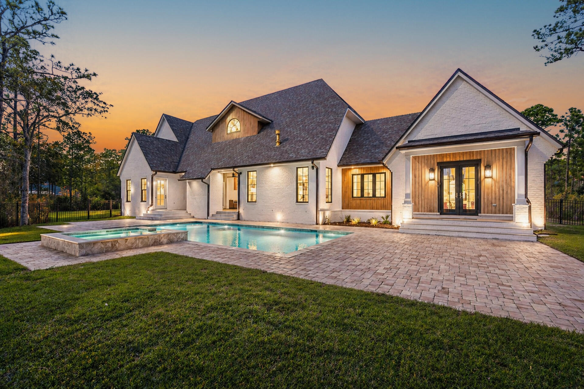 SECLUSION BAY - Residential