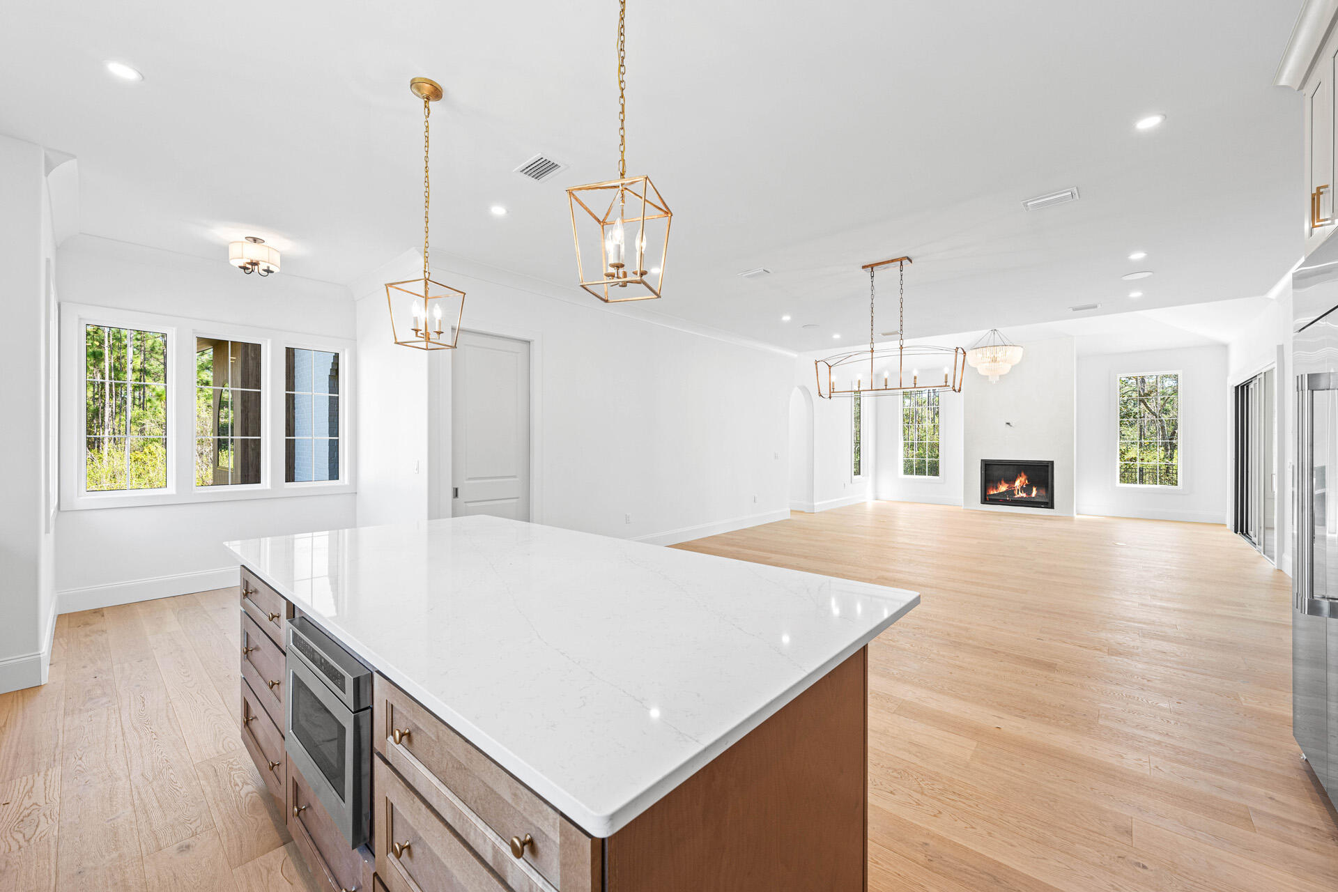 SECLUSION BAY - Residential