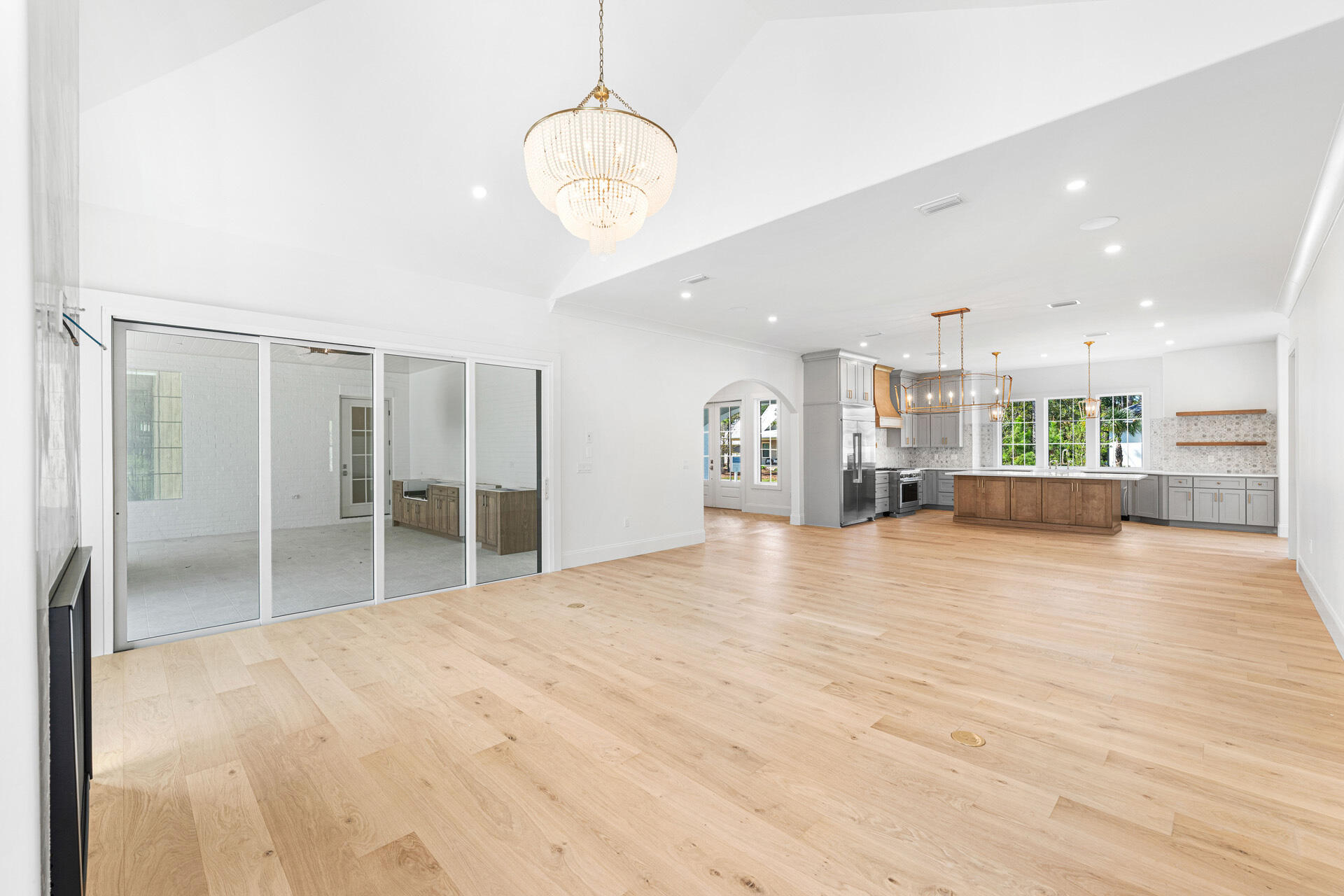 SECLUSION BAY - Residential