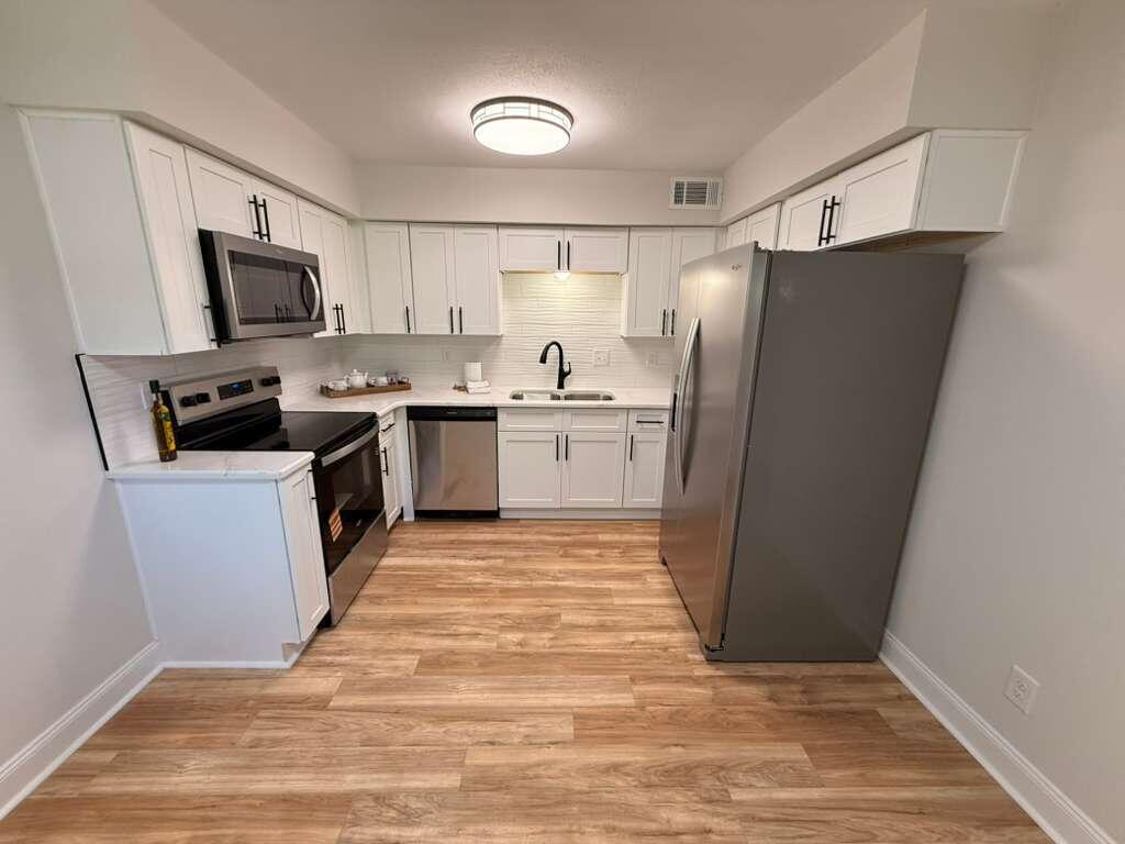 TOWN OF DEFUNIAK SPRINGS - Residential