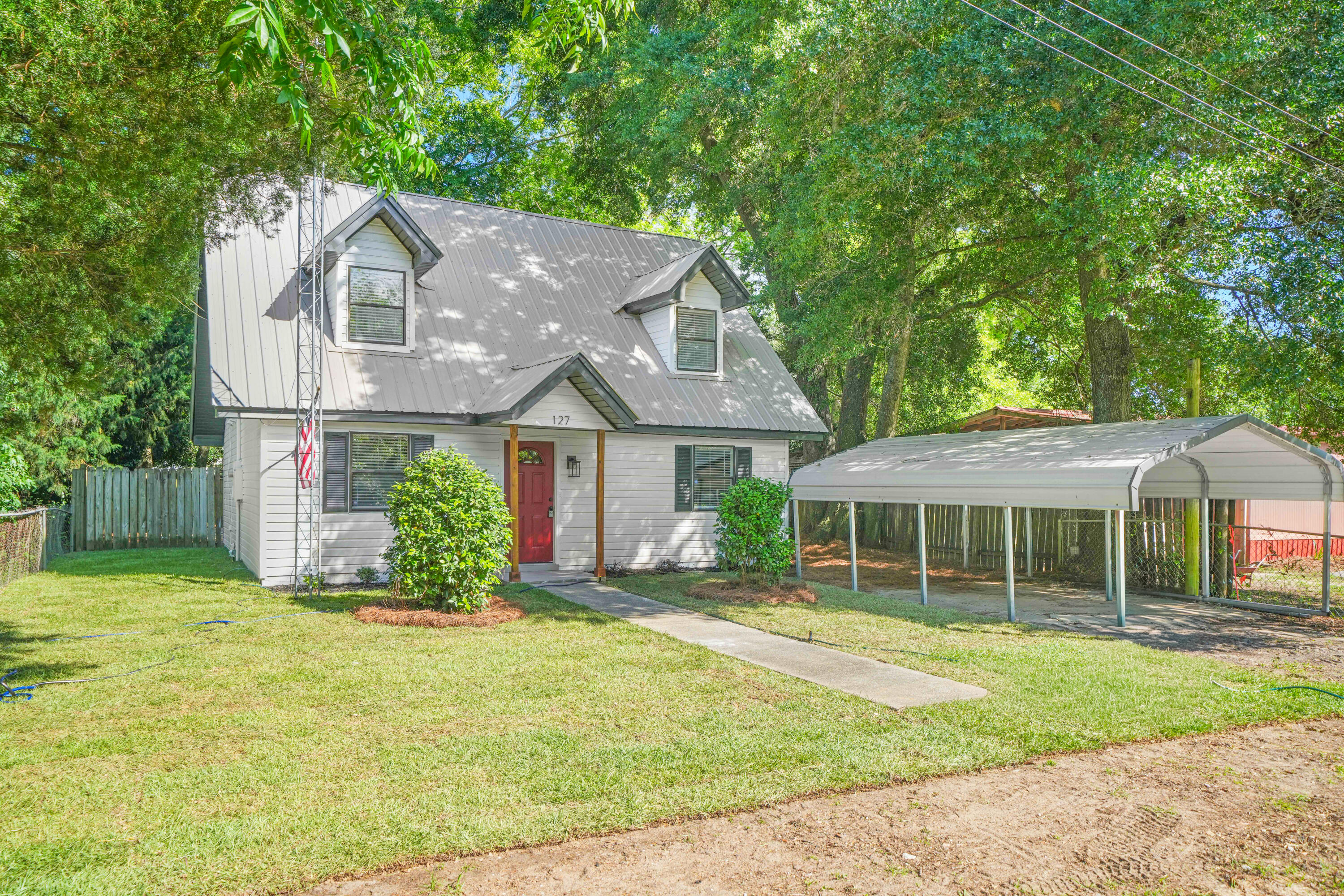 TOWN OF DEFUNIAK SPRINGS - Residential