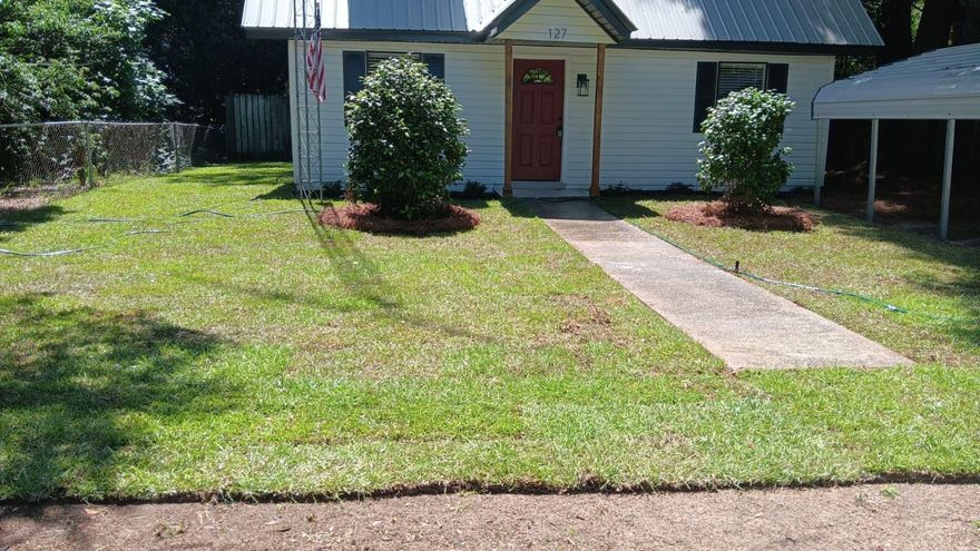 Cute Downtown DeFuniak Cape Cod - Fully Remodeled
Charming Cape Cod-style home in downtown DeFuniak, completely updated inside and out. Features include a new kitchen with granite and stainless appliances, updated baths, new AC, metal roof, fresh interior and exterior paint, plus new fans and lighting throughout. Move-in ready with classic curb appeal and modern finishes.
