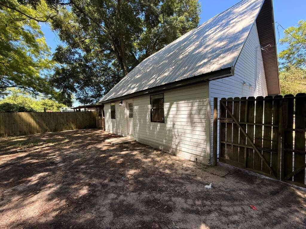 TOWN OF DEFUNIAK SPRINGS - Residential