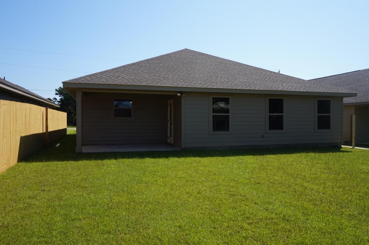 NAVARRE S/D 1ST ADDN - Residential