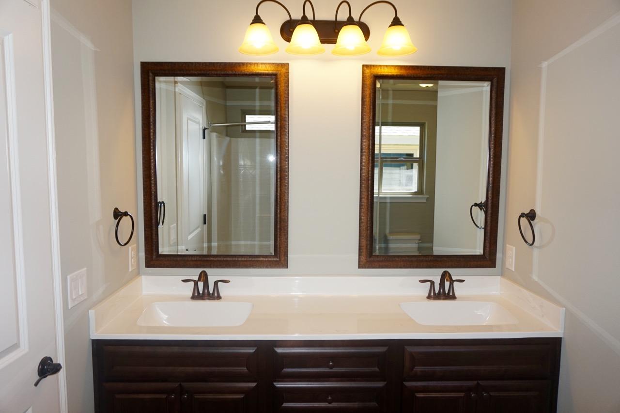 NAVARRE S/D 1ST ADDN - Residential