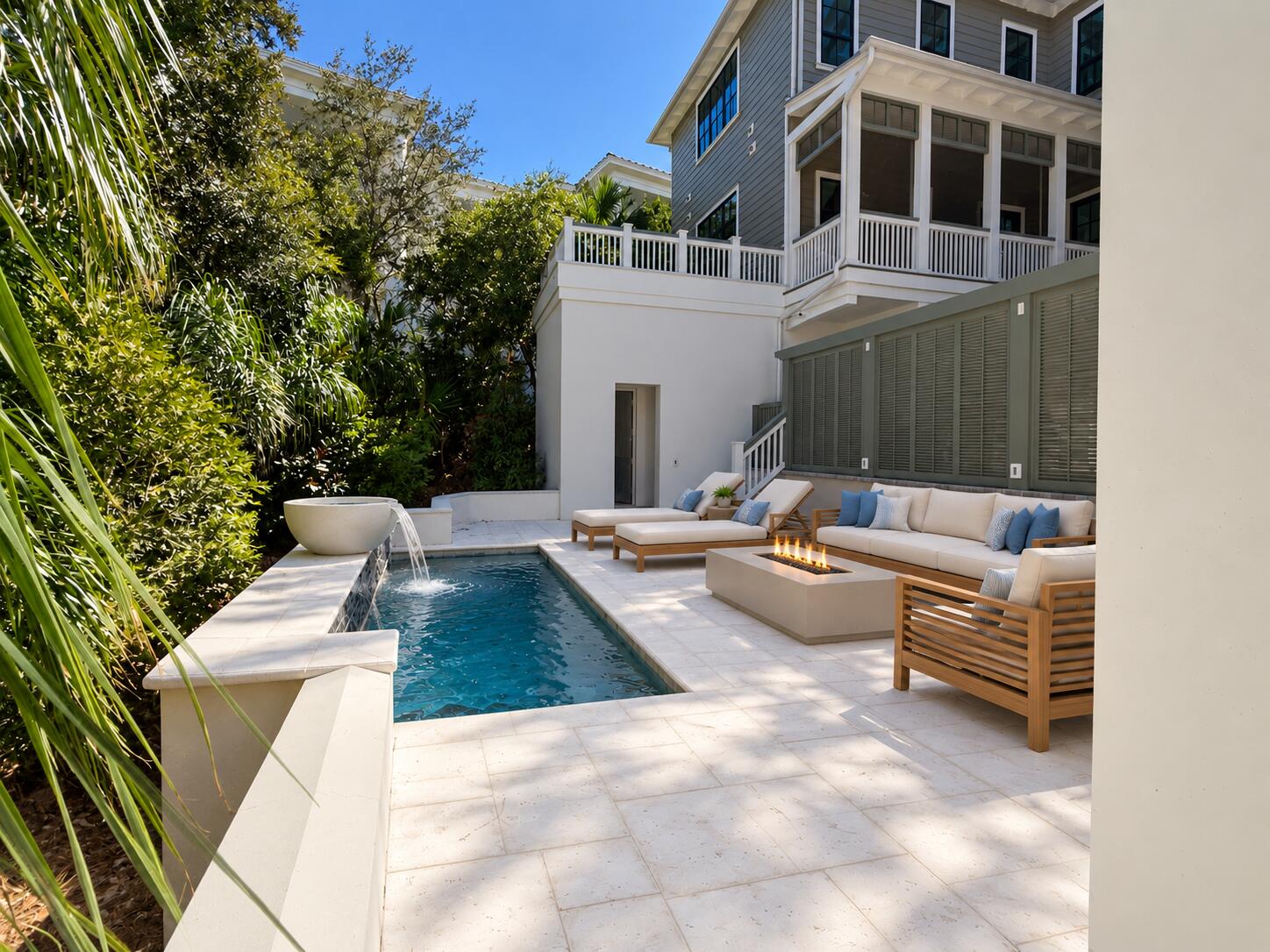 151 E St Lucia