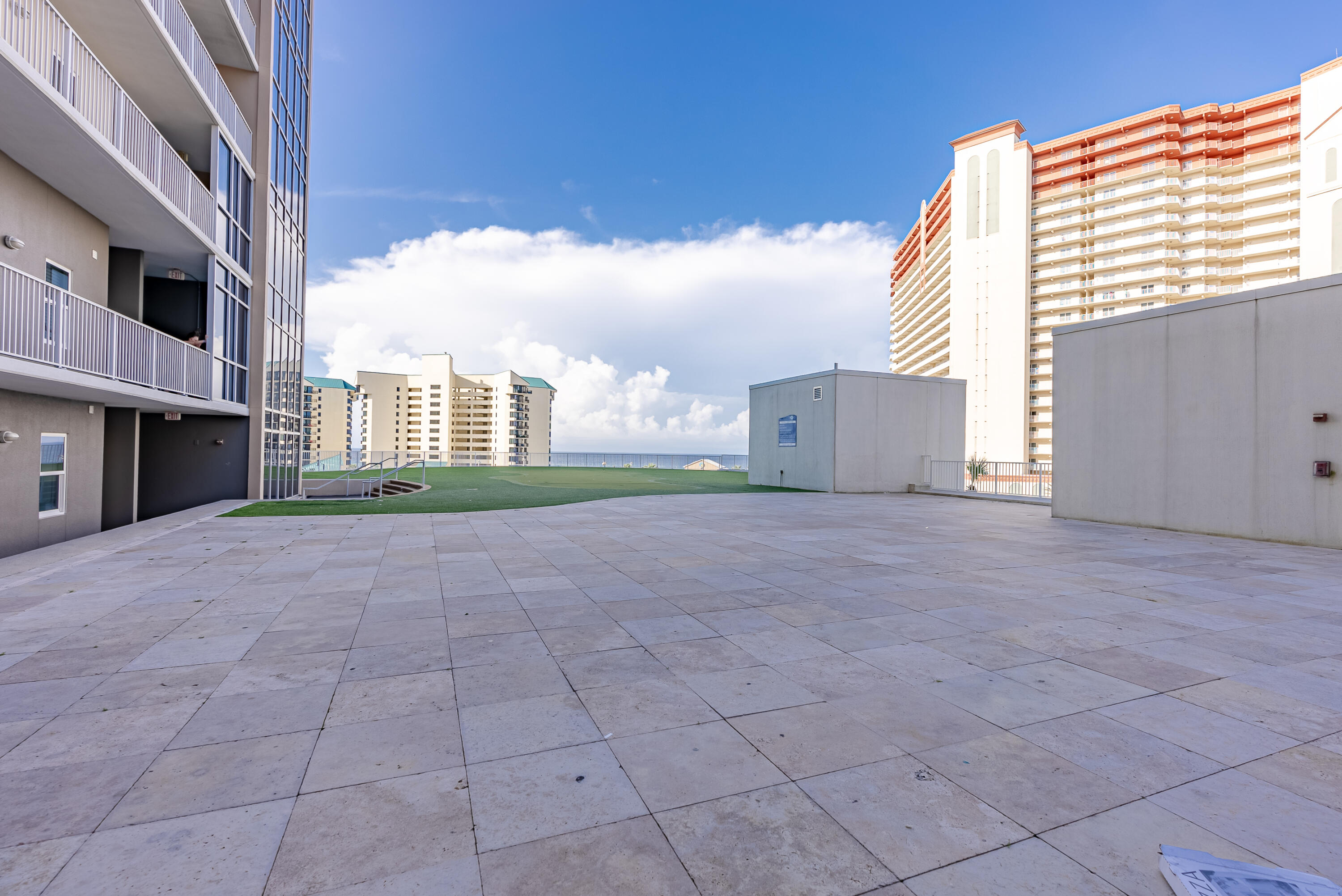 Laketown Wharf - Residential