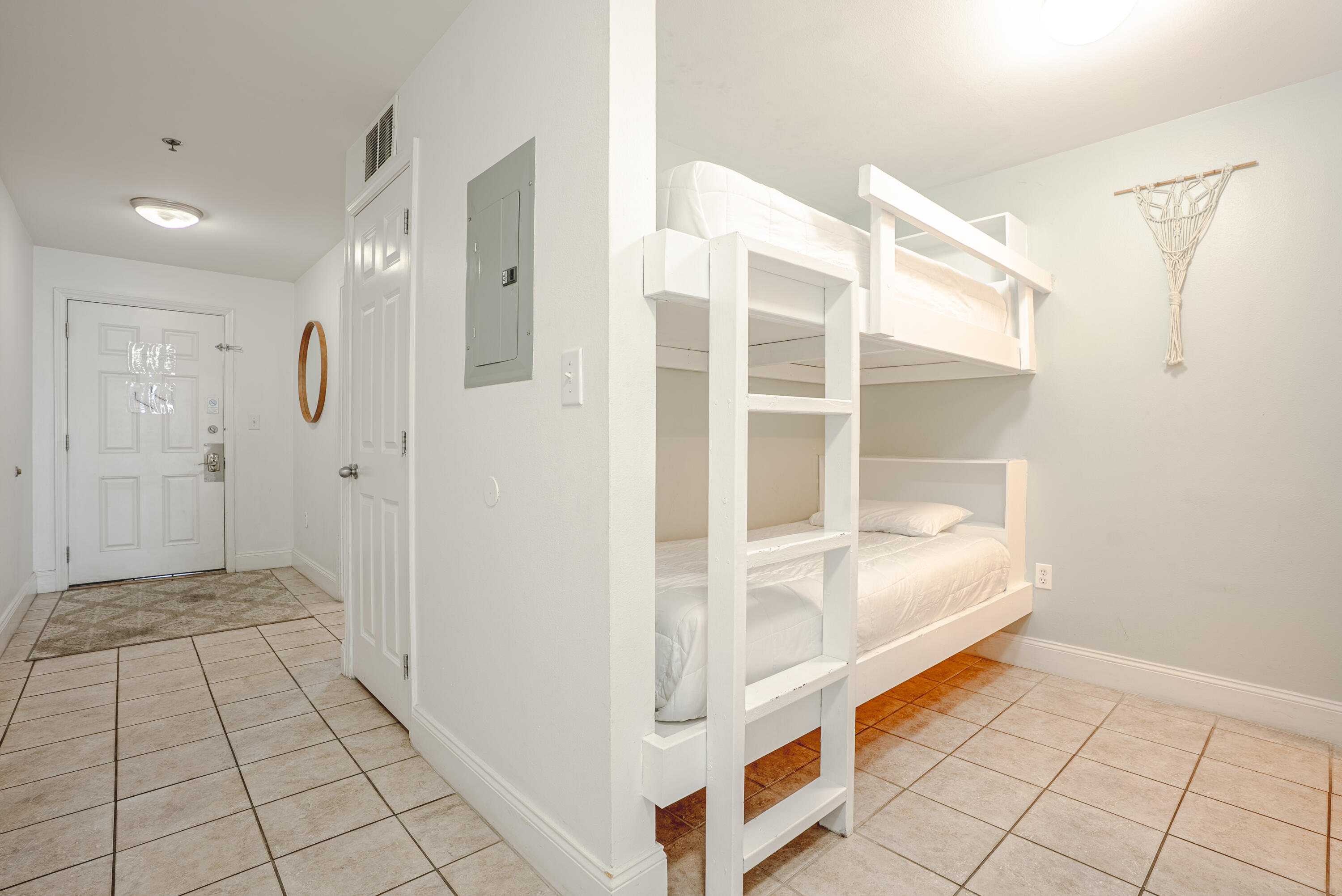 Laketown Wharf - Residential