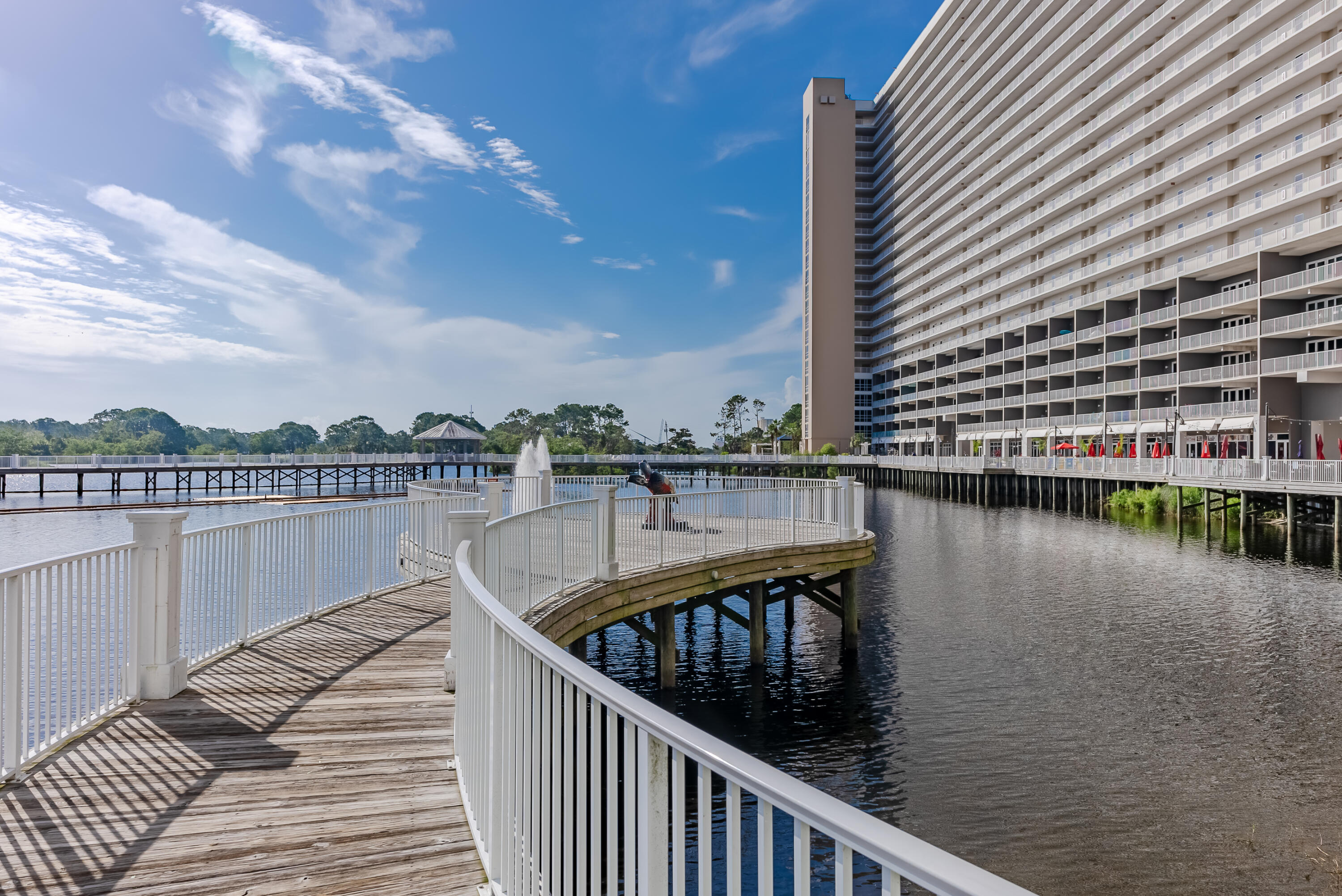 Laketown Wharf - Residential