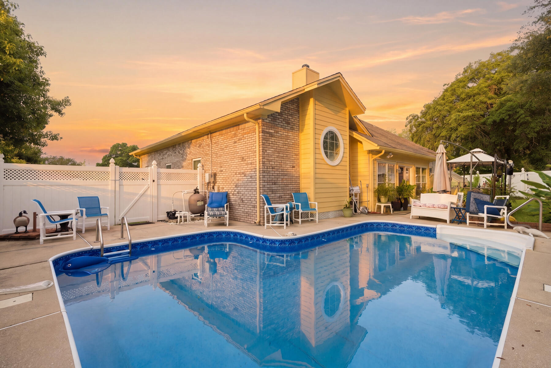 LAKE POINTE - Residential