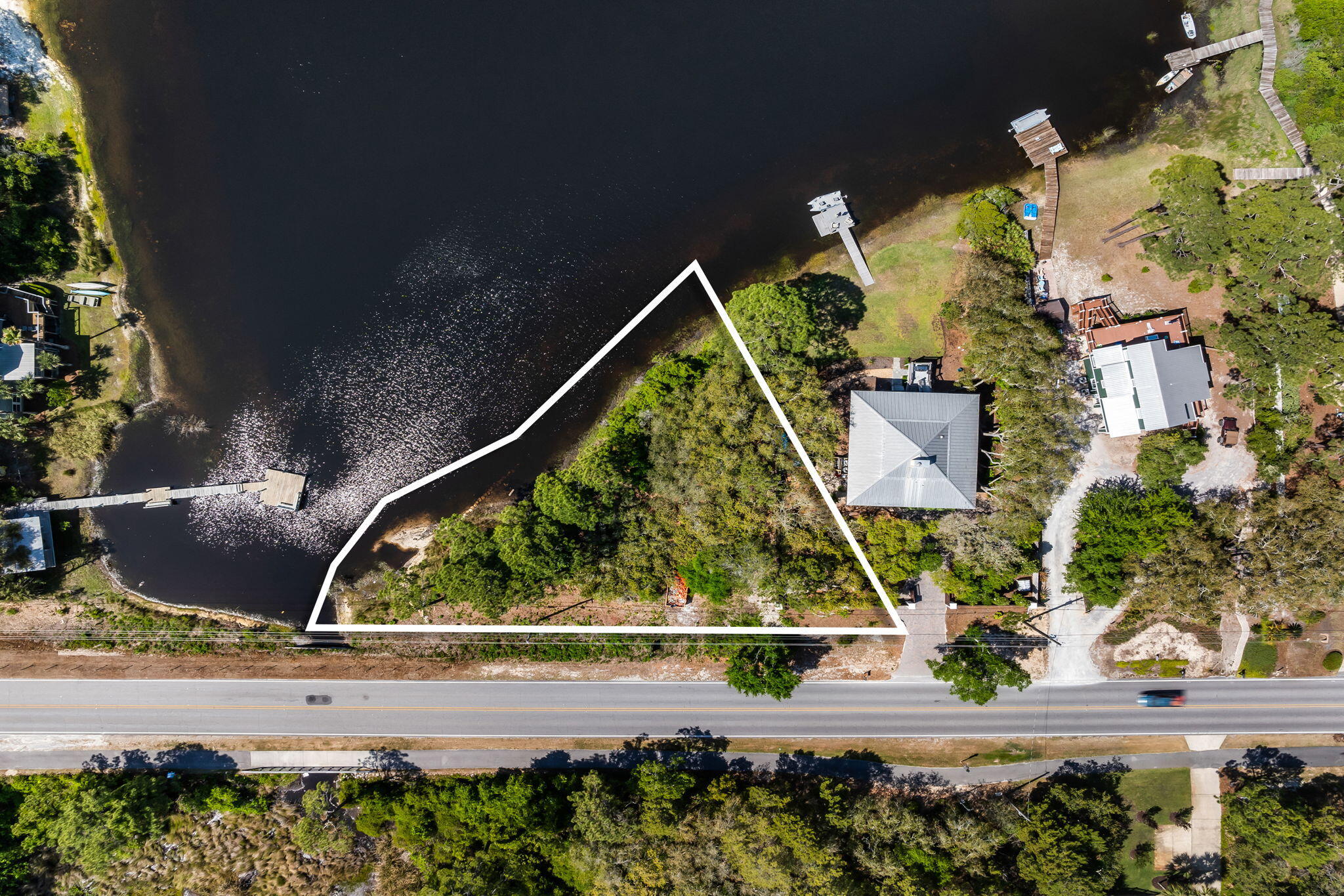 NO RECORDED SUBDIVISION - Land