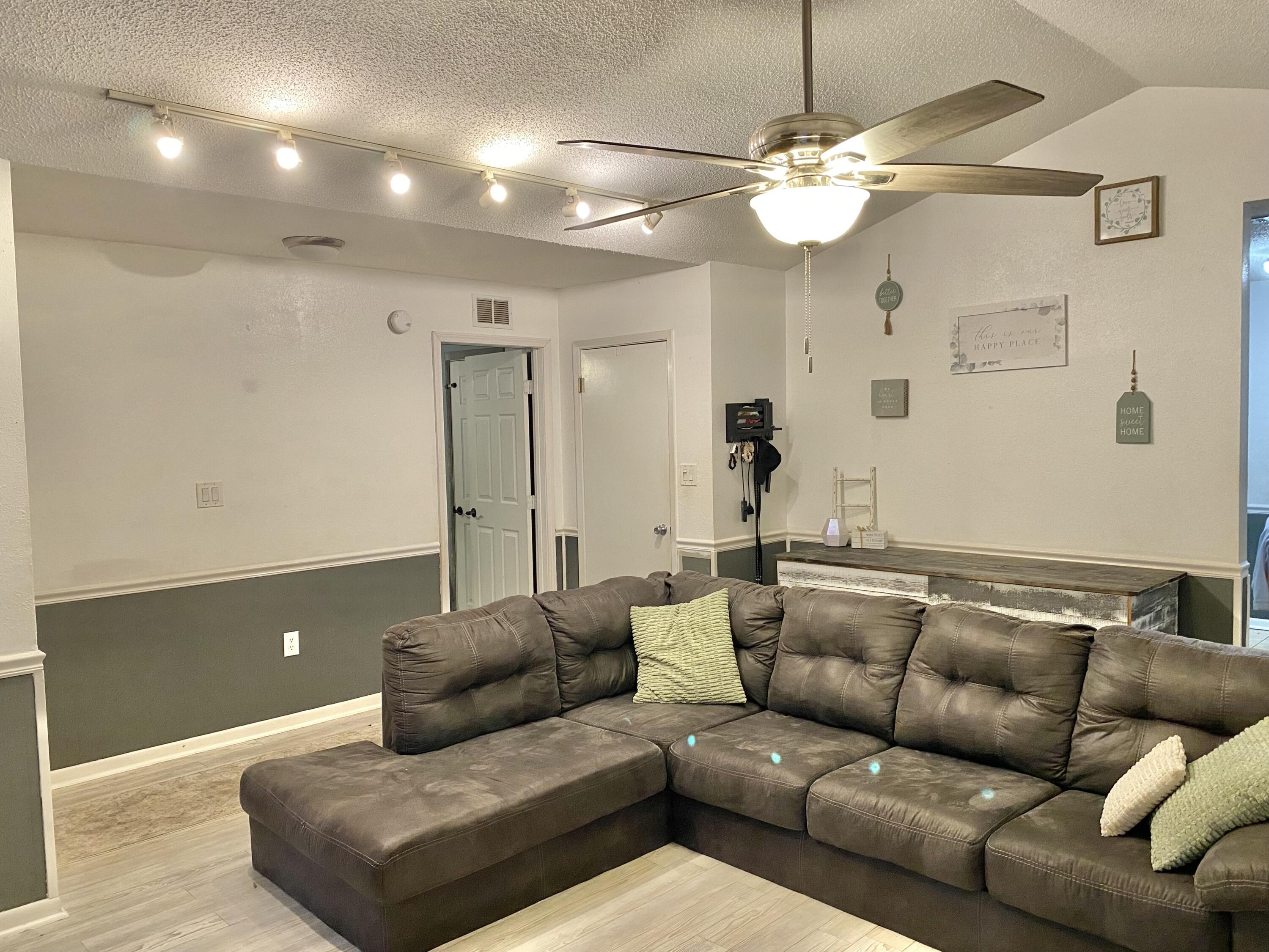 COUNTRY OAKS ESTATES PH 2 - Residential