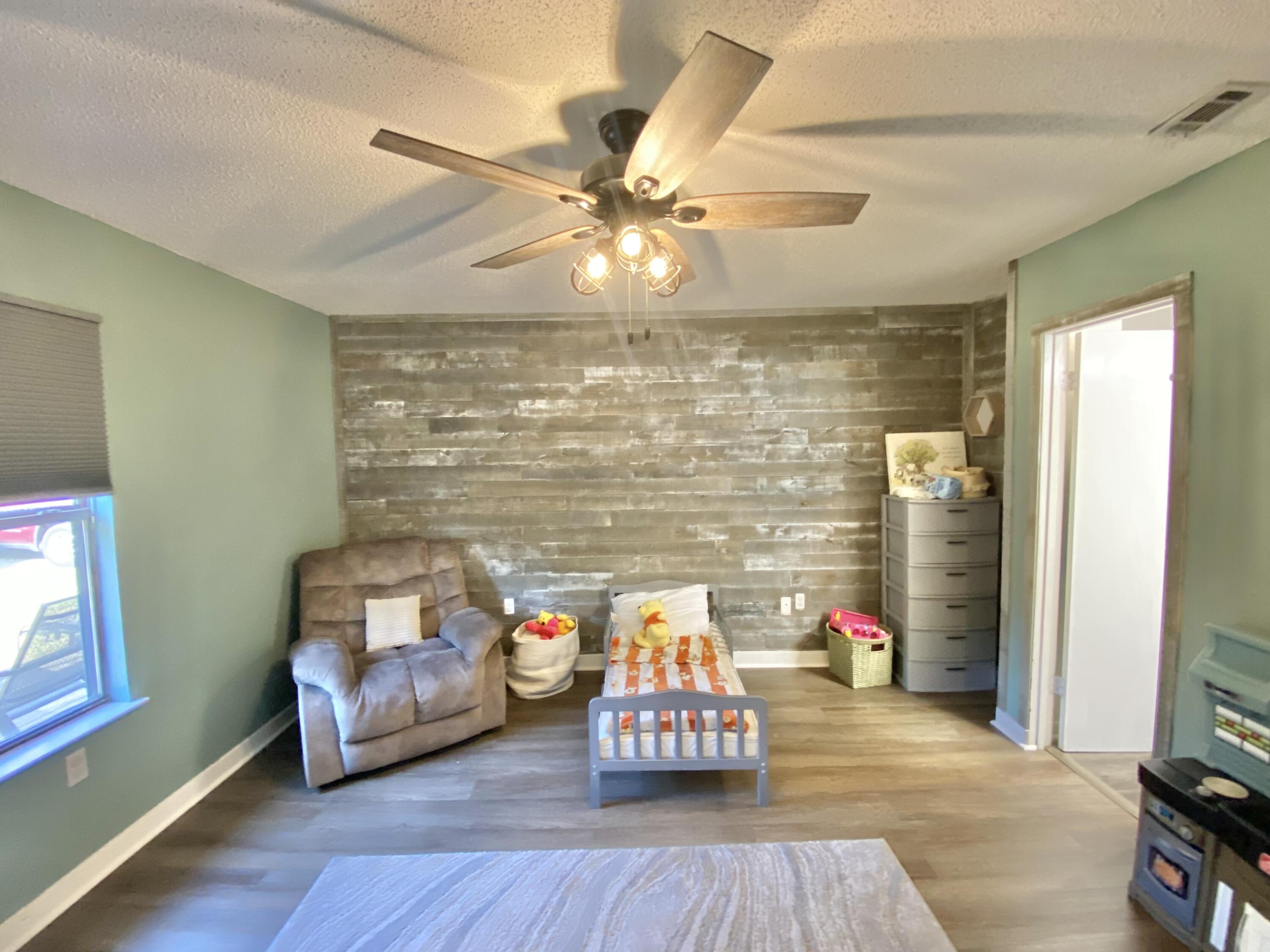 COUNTRY OAKS ESTATES PH 2 - Residential