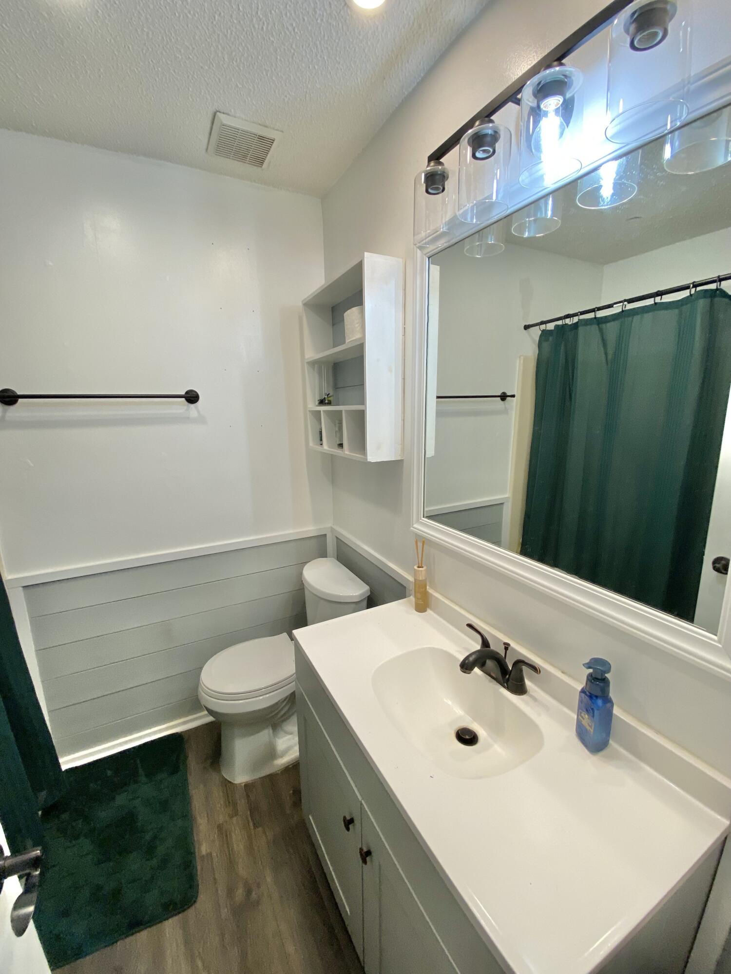 COUNTRY OAKS ESTATES PH 2 - Residential