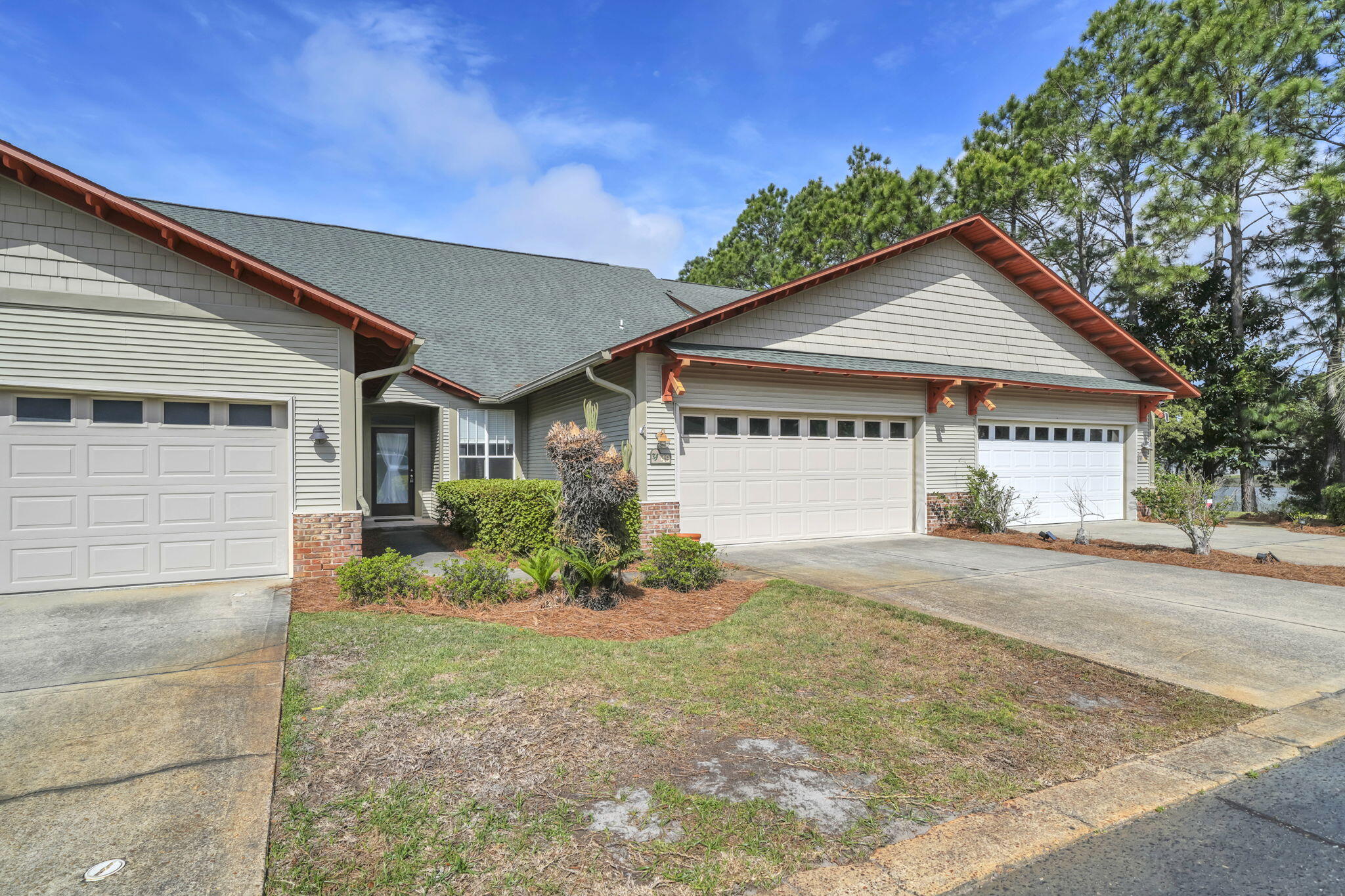 ESCADA - Residential