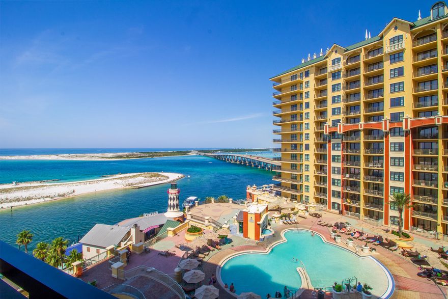 Fractional Ownership Share E for sale! Enjoy 6 weeks each year in this 2-bedroom condo with a bunk room, accommodating up to 8 guests. Revel in spectacular views of East Pass, Destin Bridge, Crab Island, and the Gulf of Mexico. Amenities include: The Spa at Emerald Grande with 11 treatment rooms,
East Pass fitness center with cardio equipment and free weights, Water beach shuttle to Destin's famous white beaches with complimentary beach chairs and umbrellas, Grande Vista Pool Deck and Restaurant, and much more. This is your opportunity to own a piece of luxury on the Emerald Coast, with unmatched views and first-class amenities. Don't miss out on this exclusive offer!