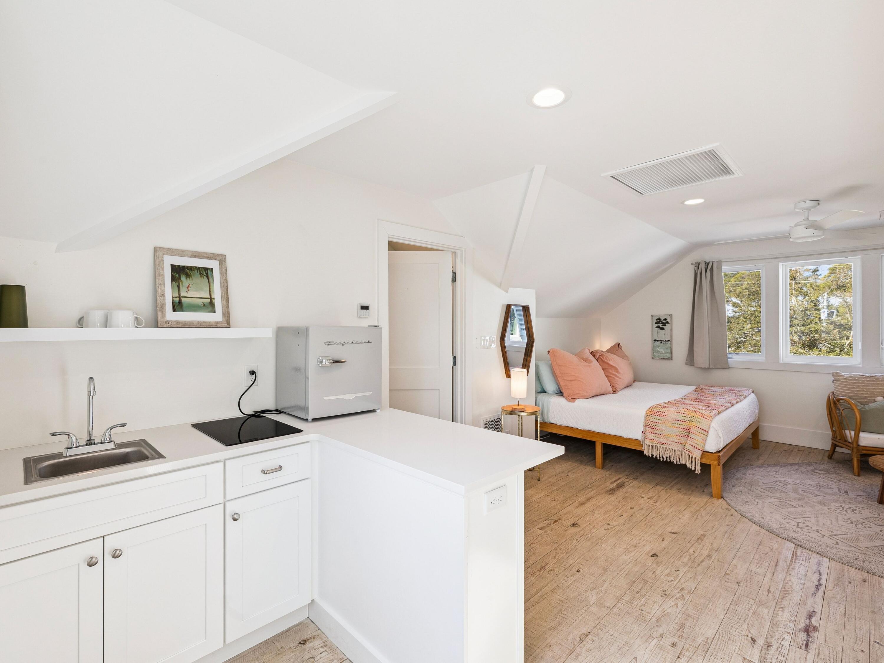 SEAGROVE VILLAGE 7TH ADD - Residential