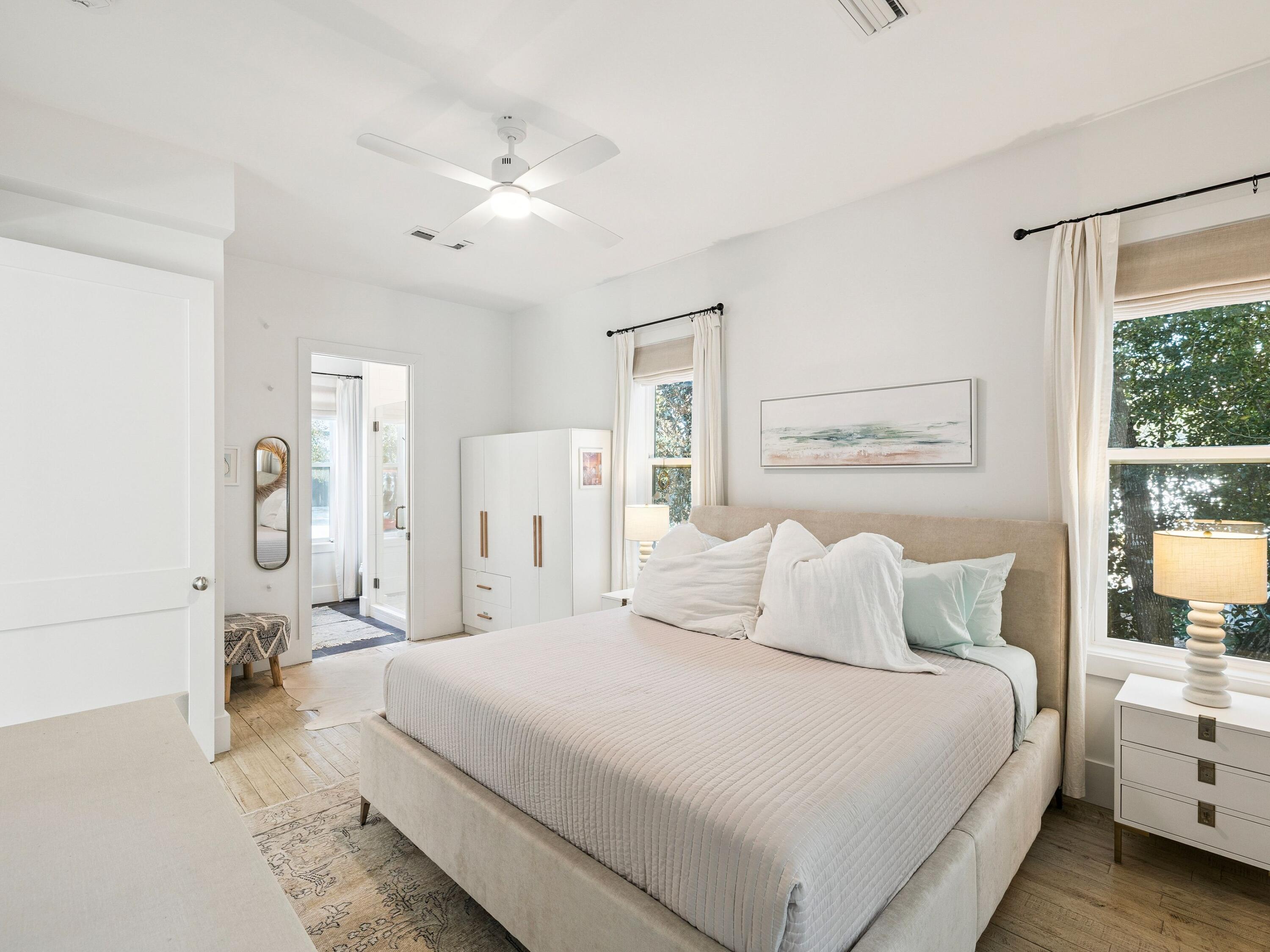 SEAGROVE VILLAGE 7TH ADD - Residential