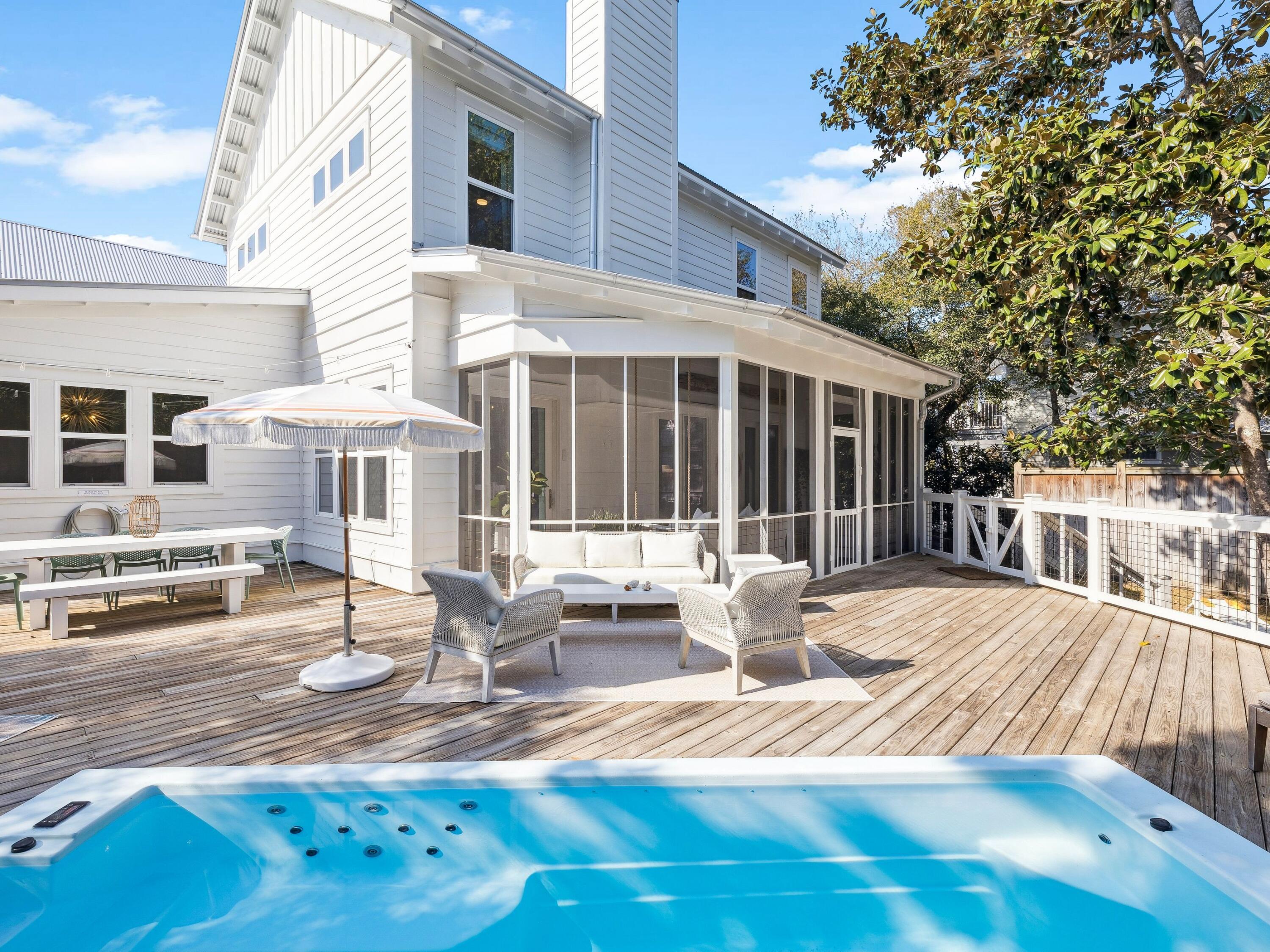 SEAGROVE VILLAGE 7TH ADD - Residential