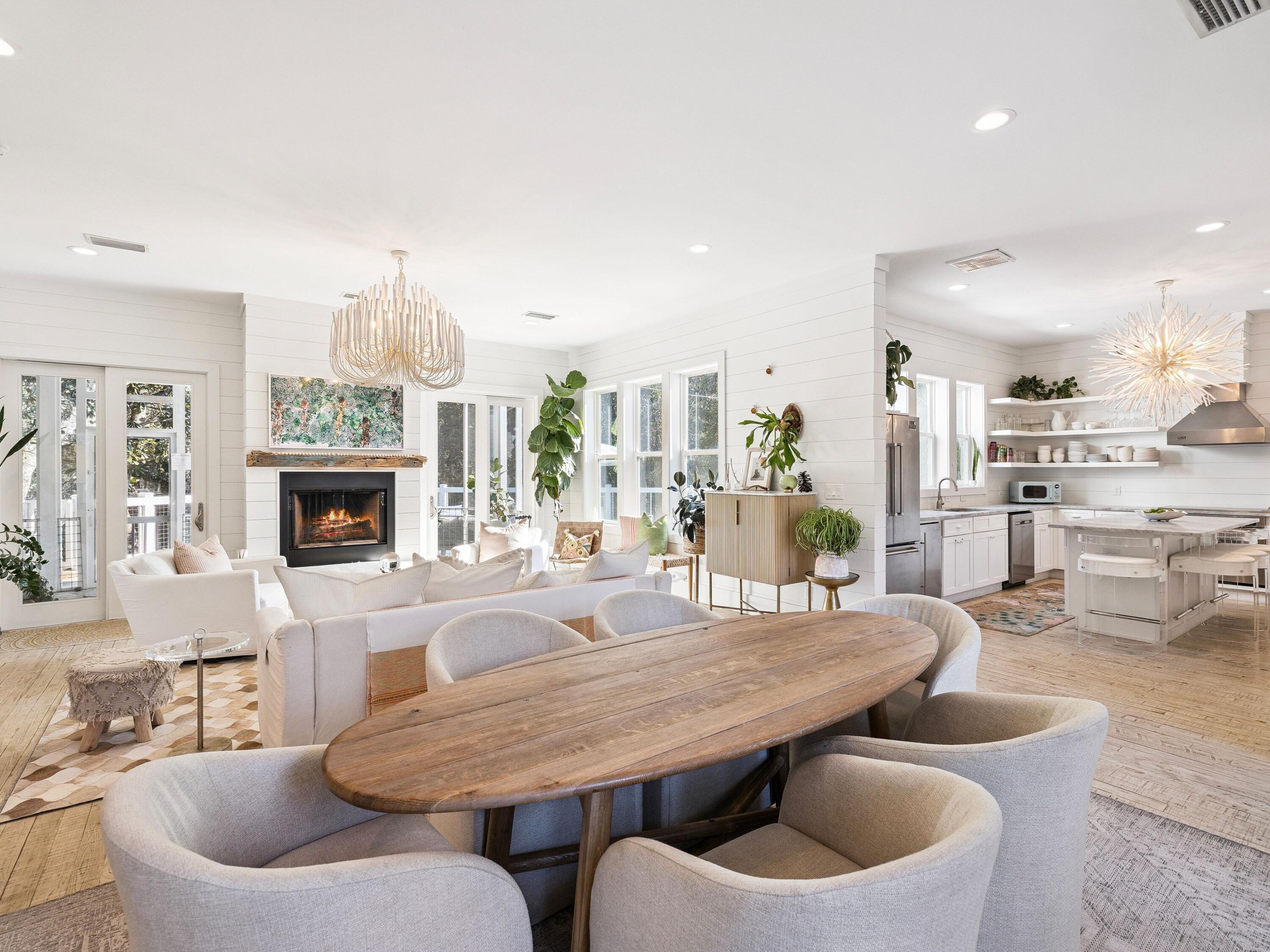 SEAGROVE VILLAGE 7TH ADD - Residential