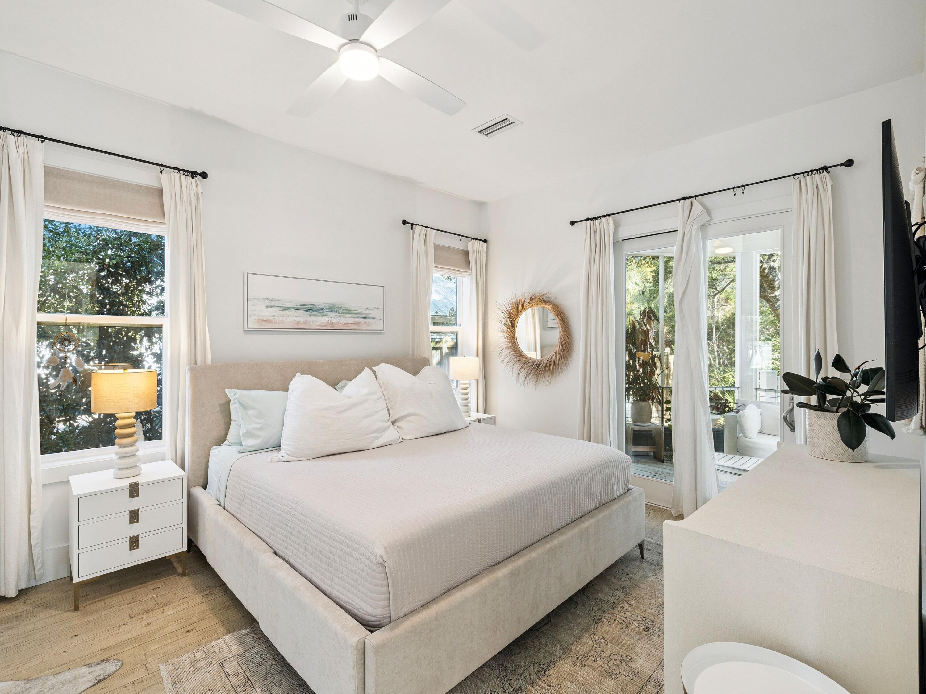 SEAGROVE VILLAGE 7TH ADD - Residential