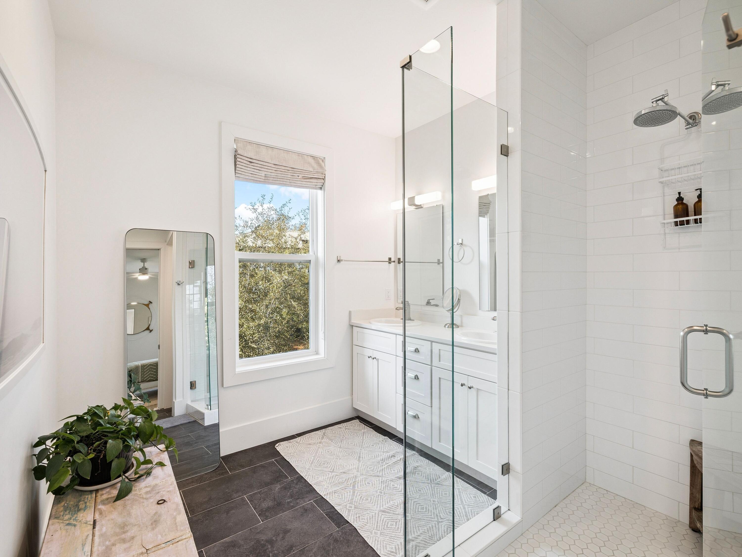 SEAGROVE VILLAGE 7TH ADD - Residential