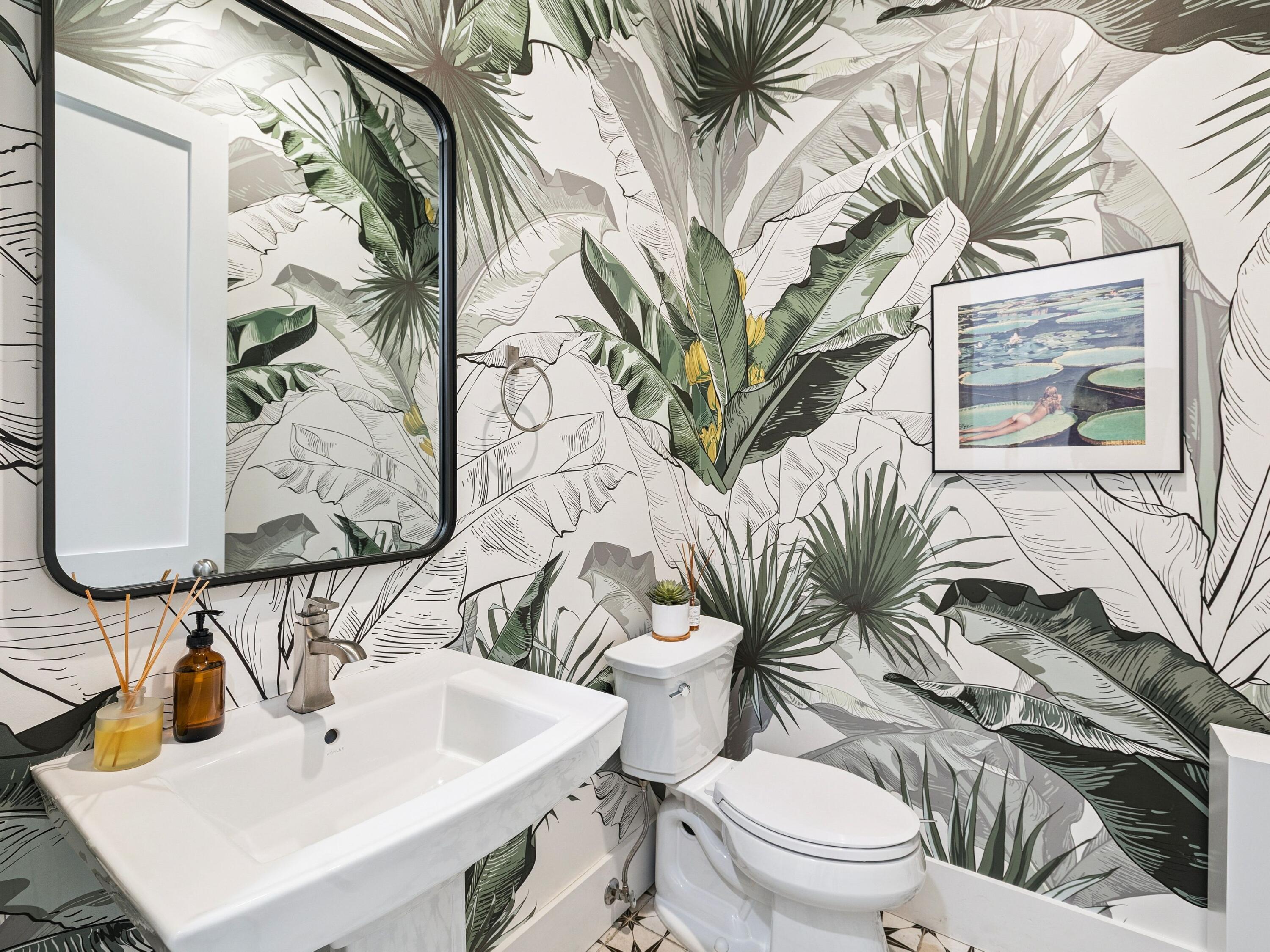 SEAGROVE VILLAGE 7TH ADD - Residential