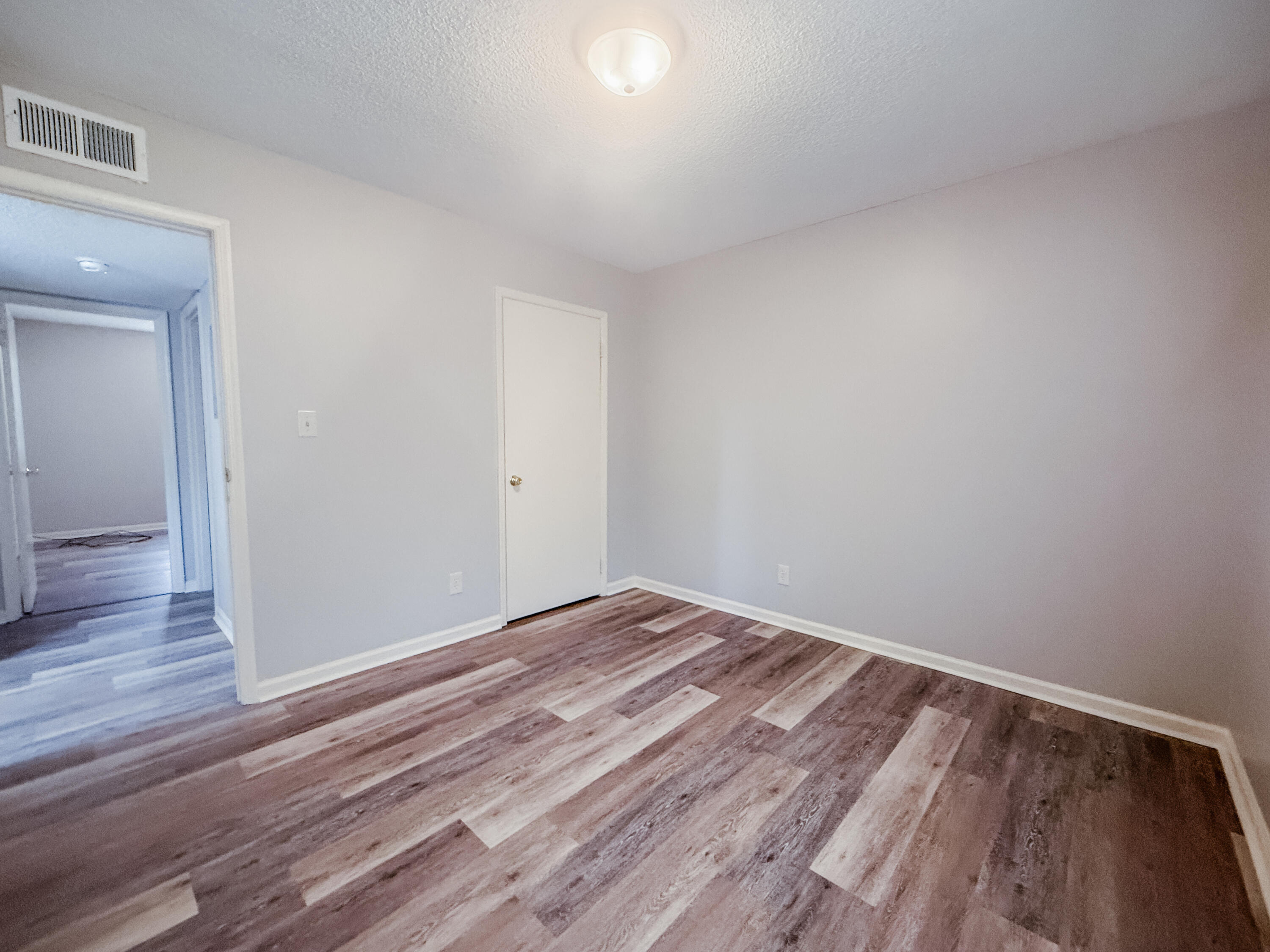 DEER RUN - Residential Lease