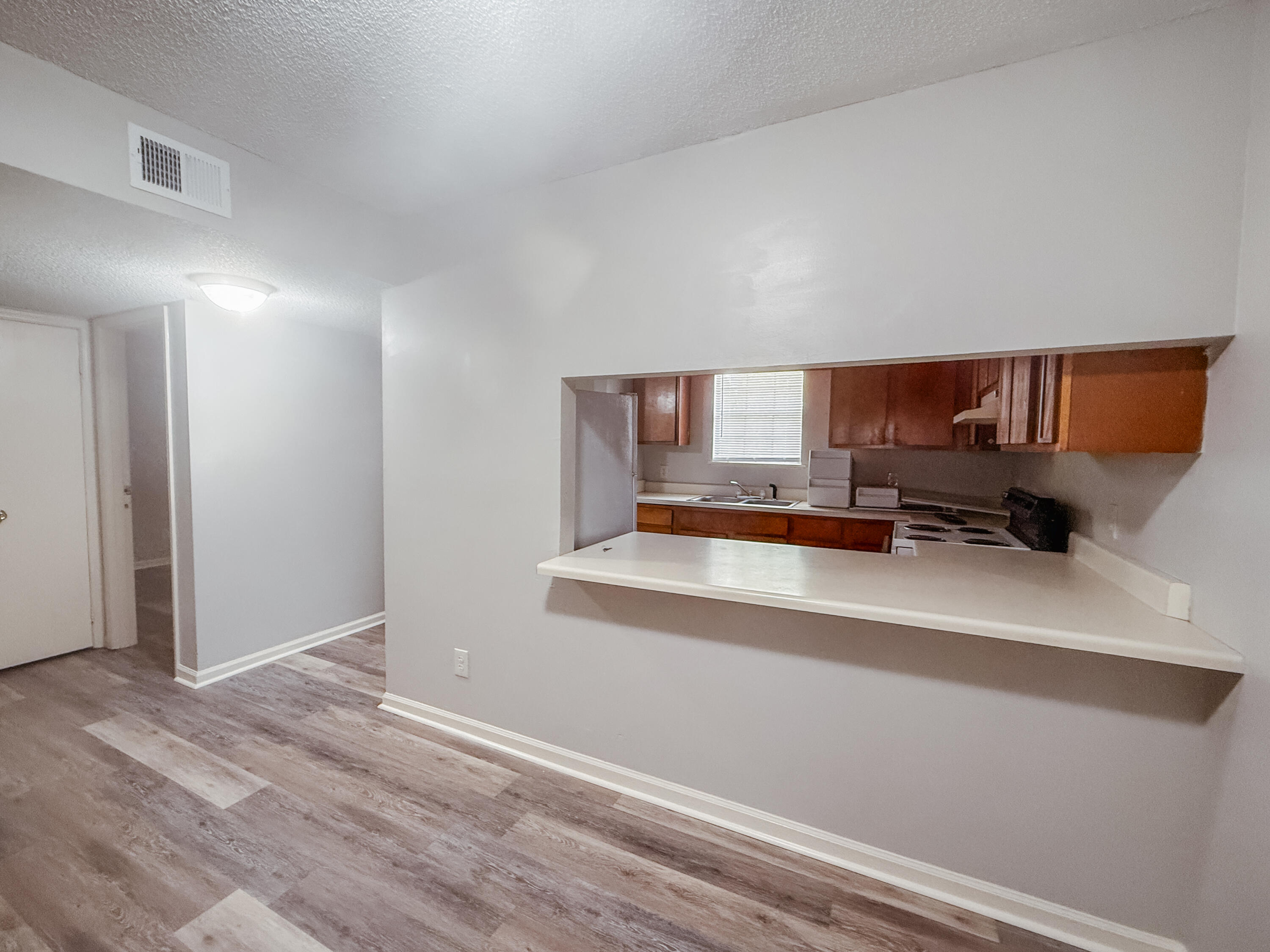 DEER RUN - Residential Lease