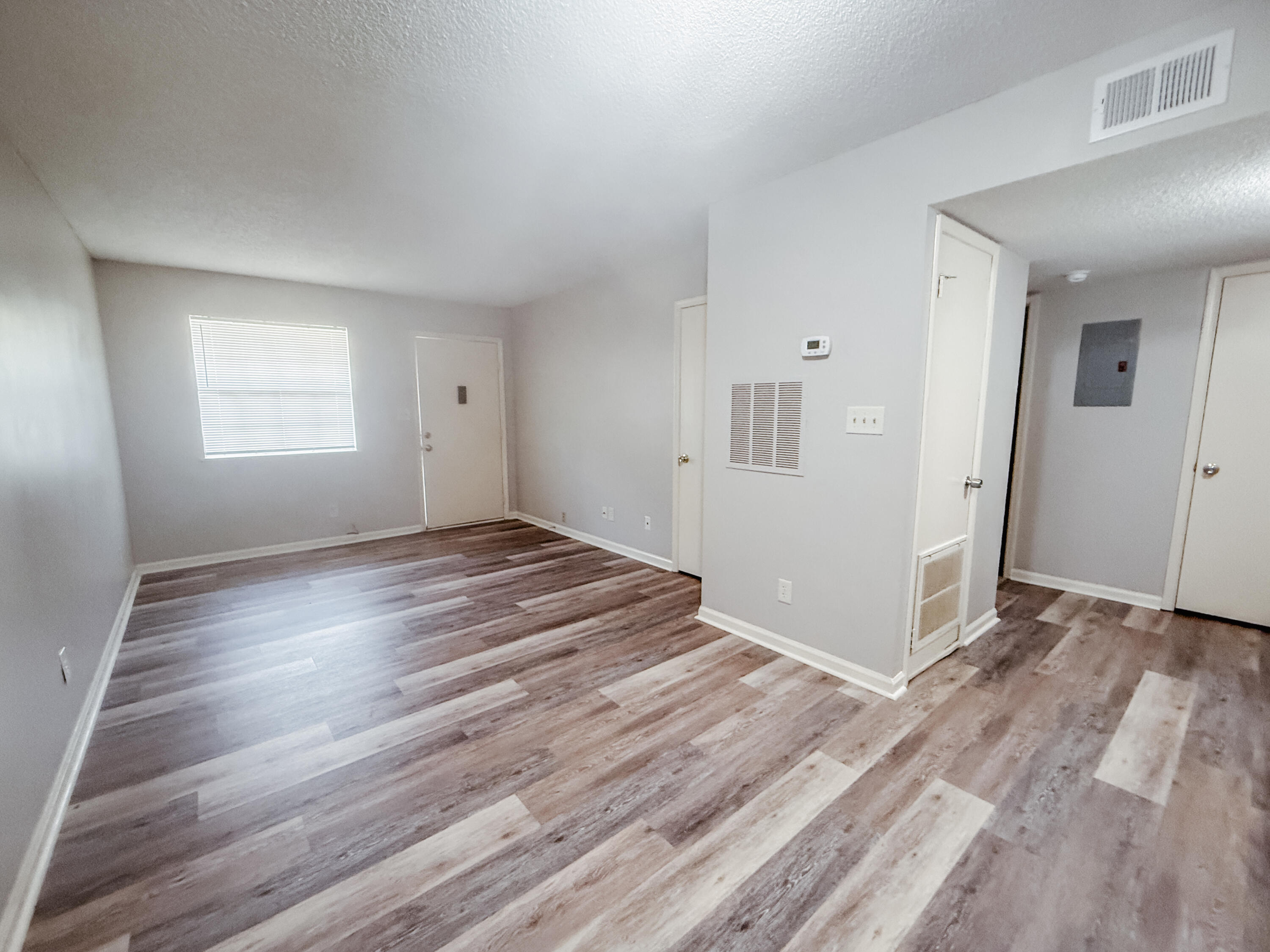 DEER RUN - Residential Lease