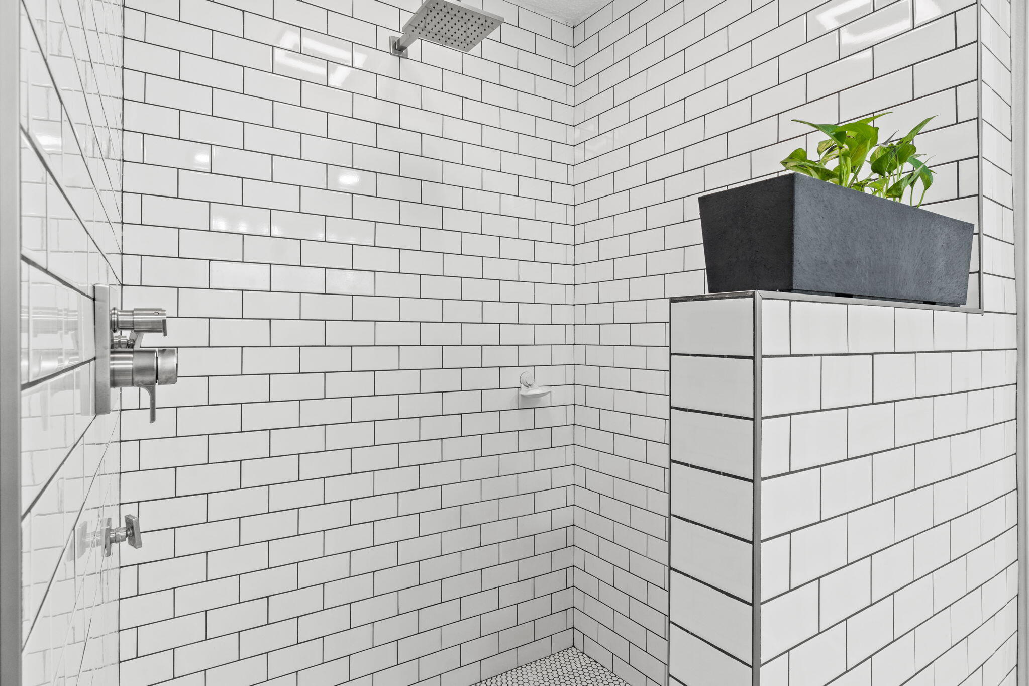 HIDDEN PINES S/D - Residential