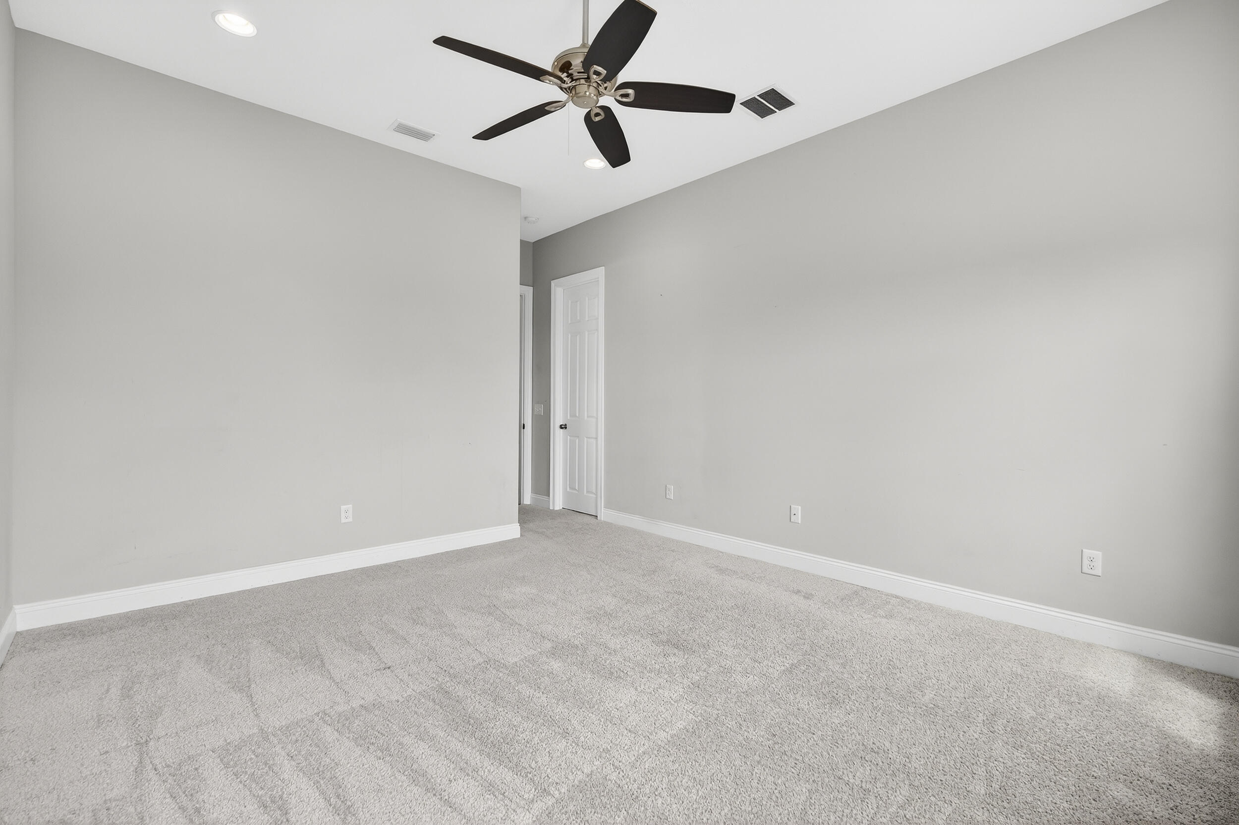 PRESERVE ON THE BAY - Residential