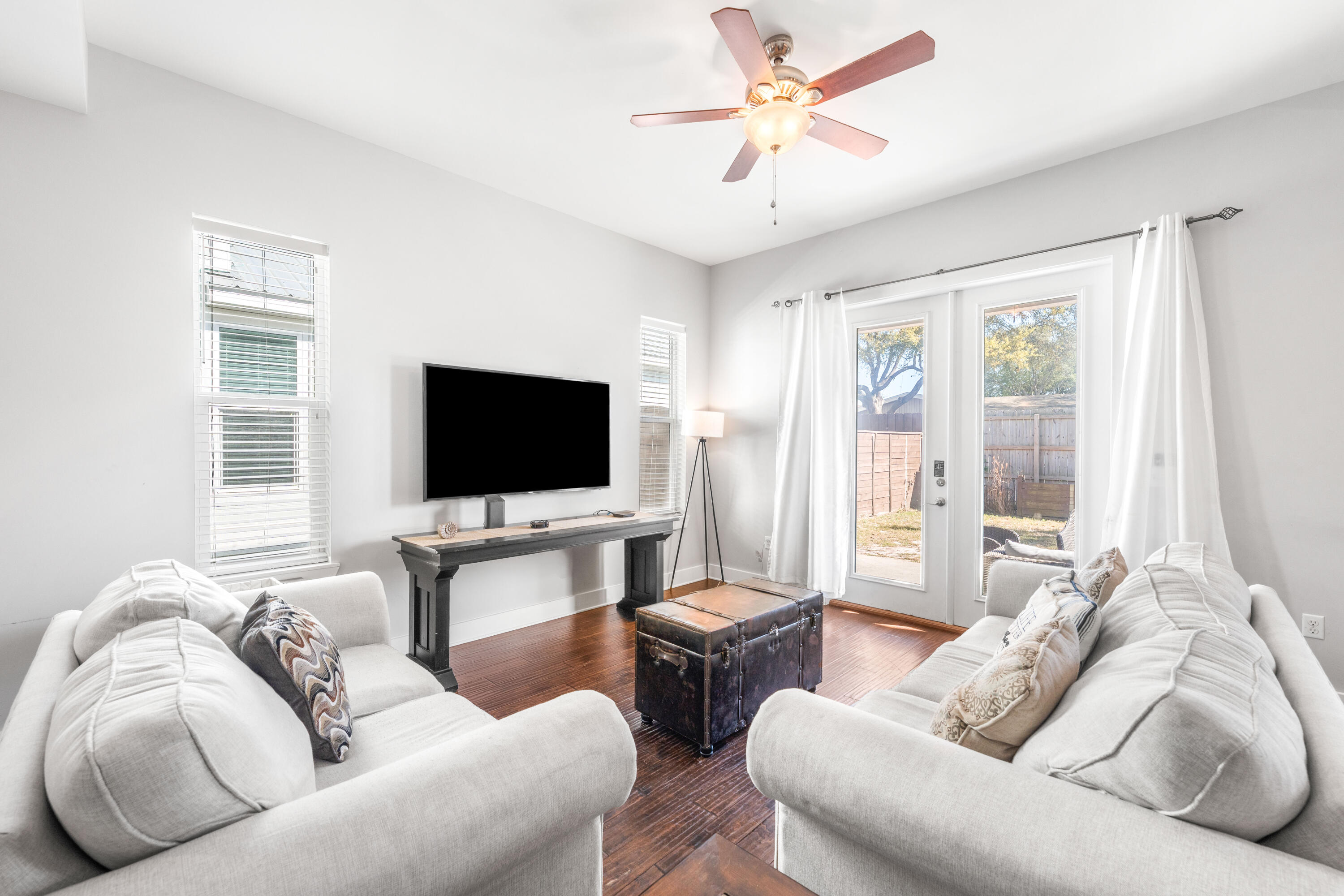 FRANGISTA BEACH 2ND ADDN - Residential