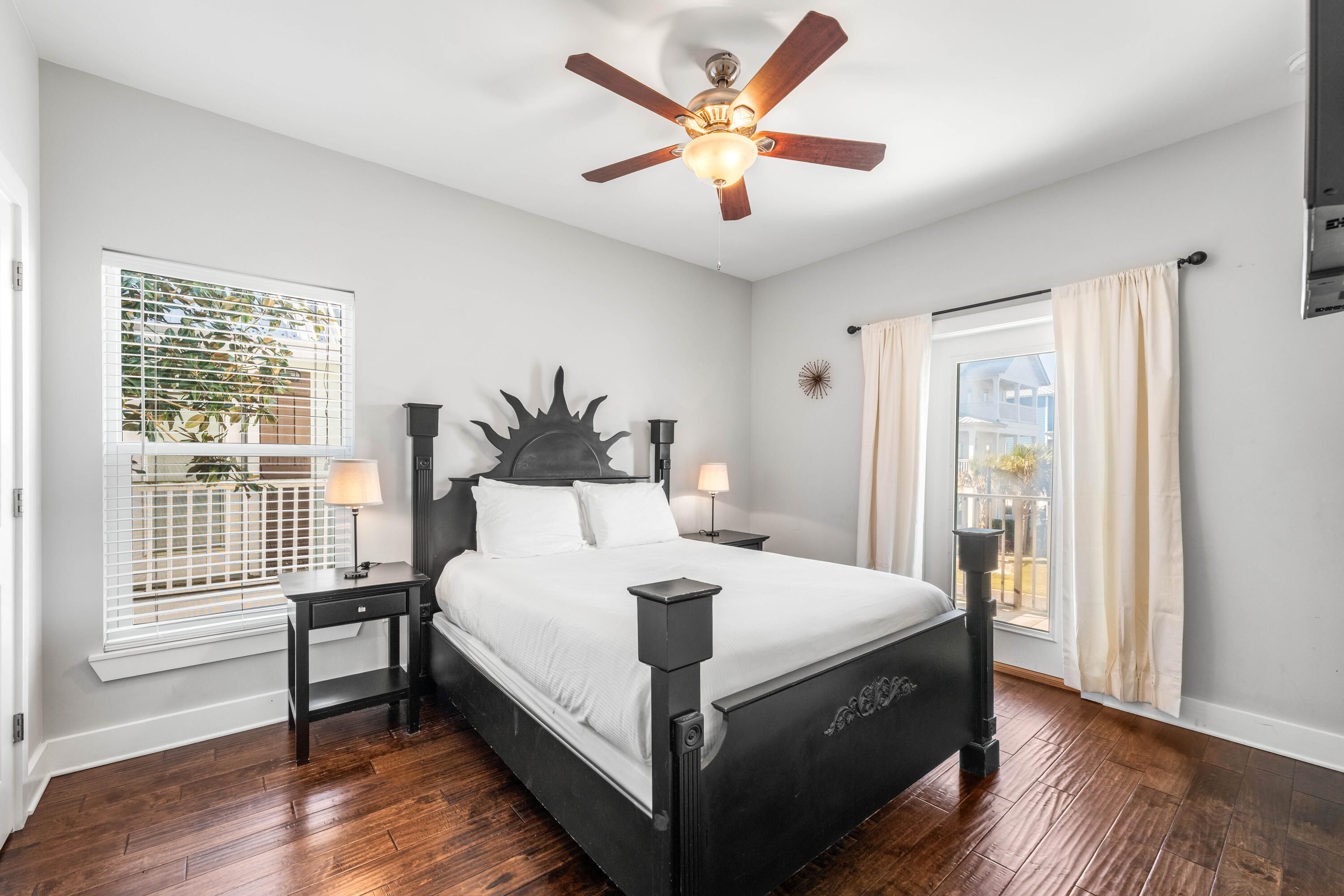 FRANGISTA BEACH 2ND ADDN - Residential