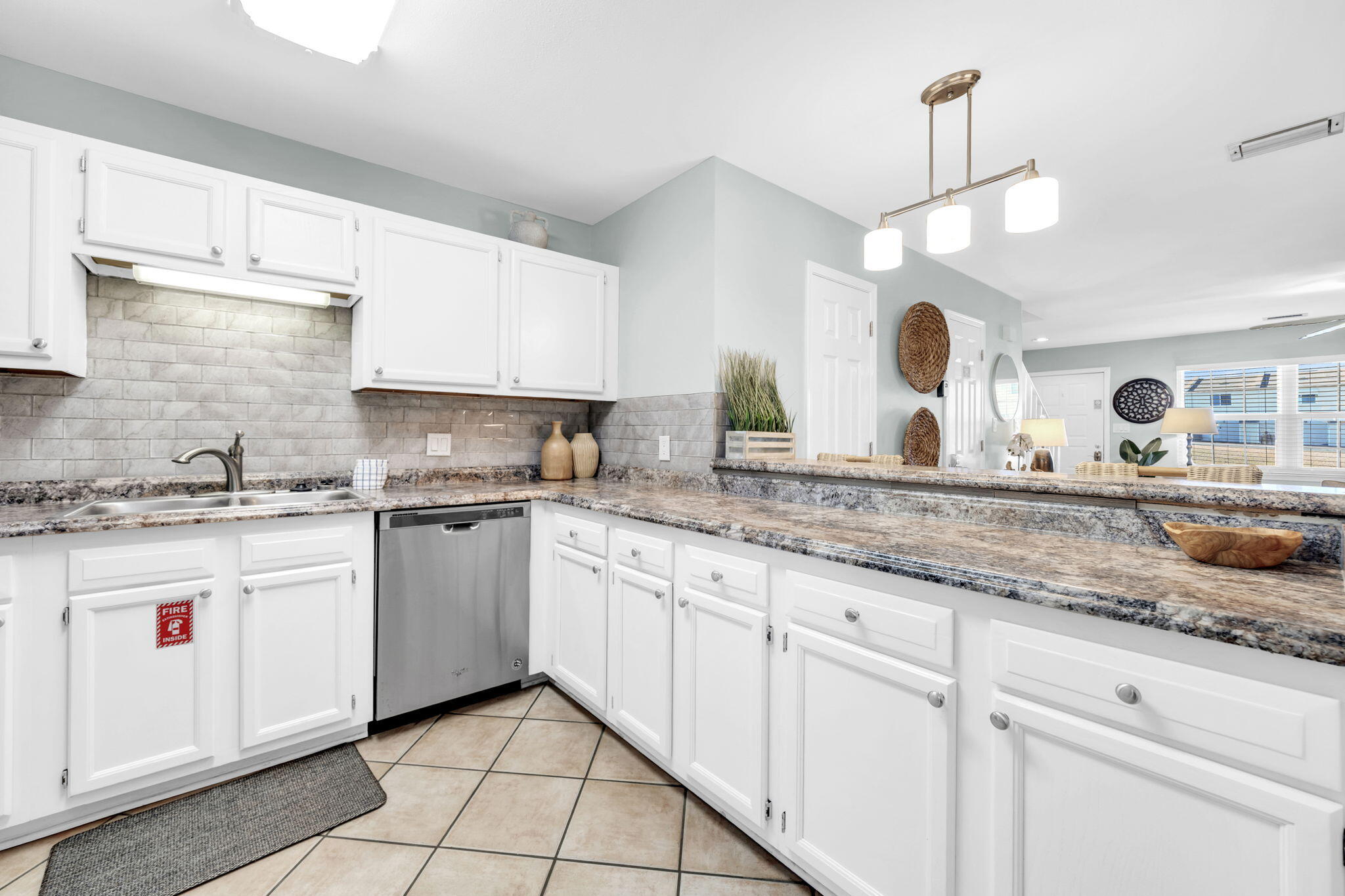WOODLAND SHORES T/H PH 3 - Residential
