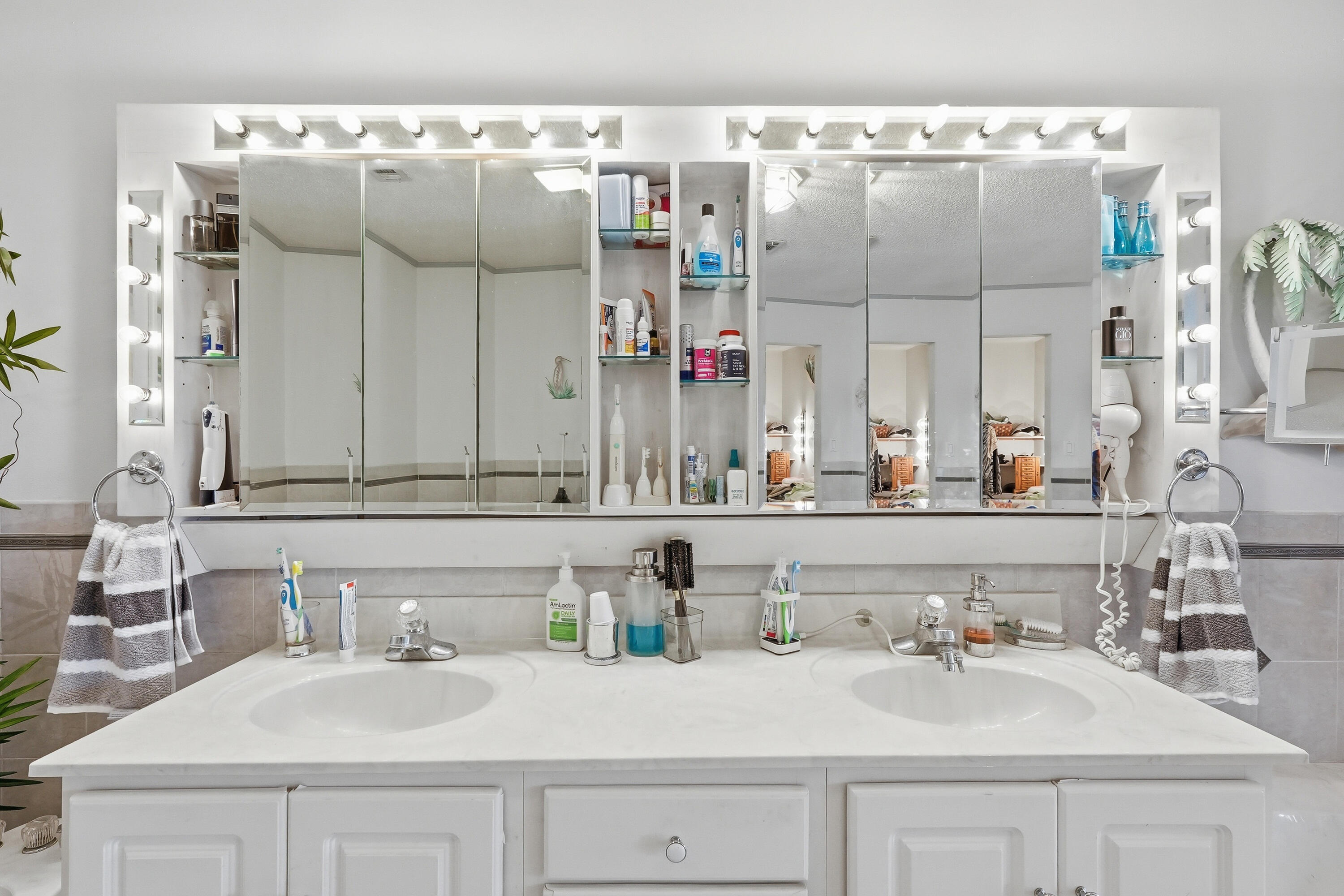 BELLA VISTA S/D - Residential