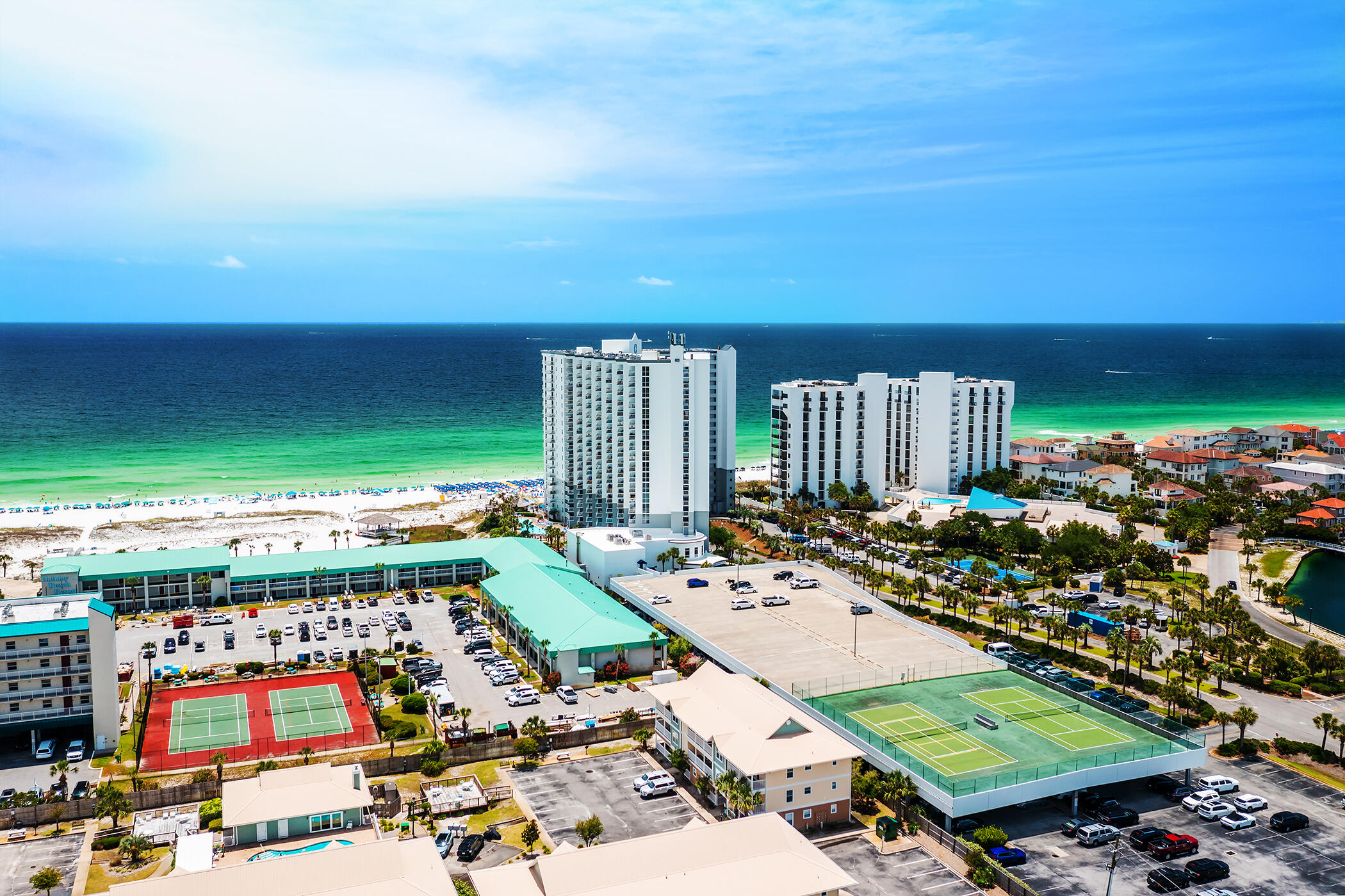 Pelican Beach - Residential