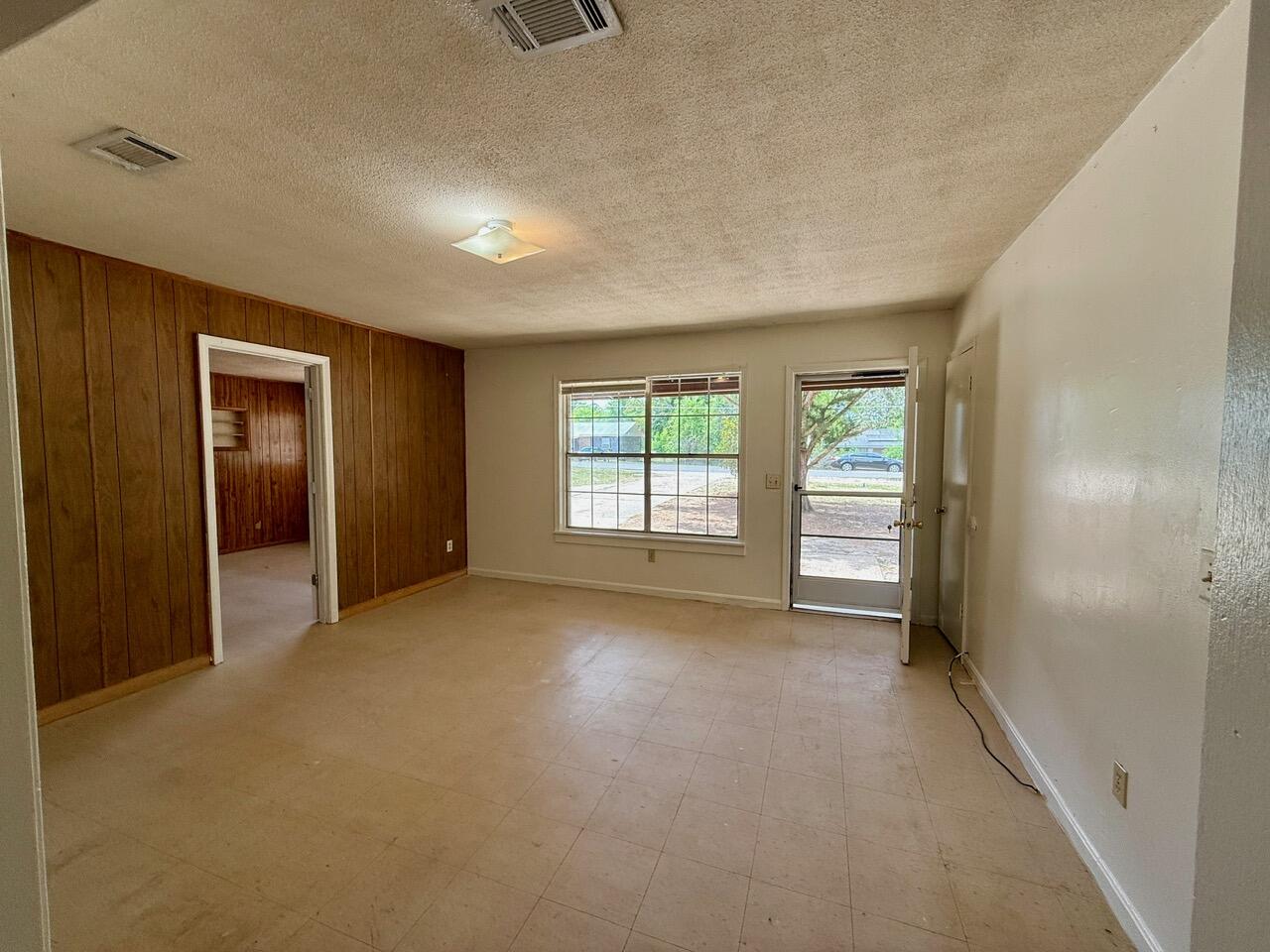 JUNIPER LAKE ESTATES - Residential