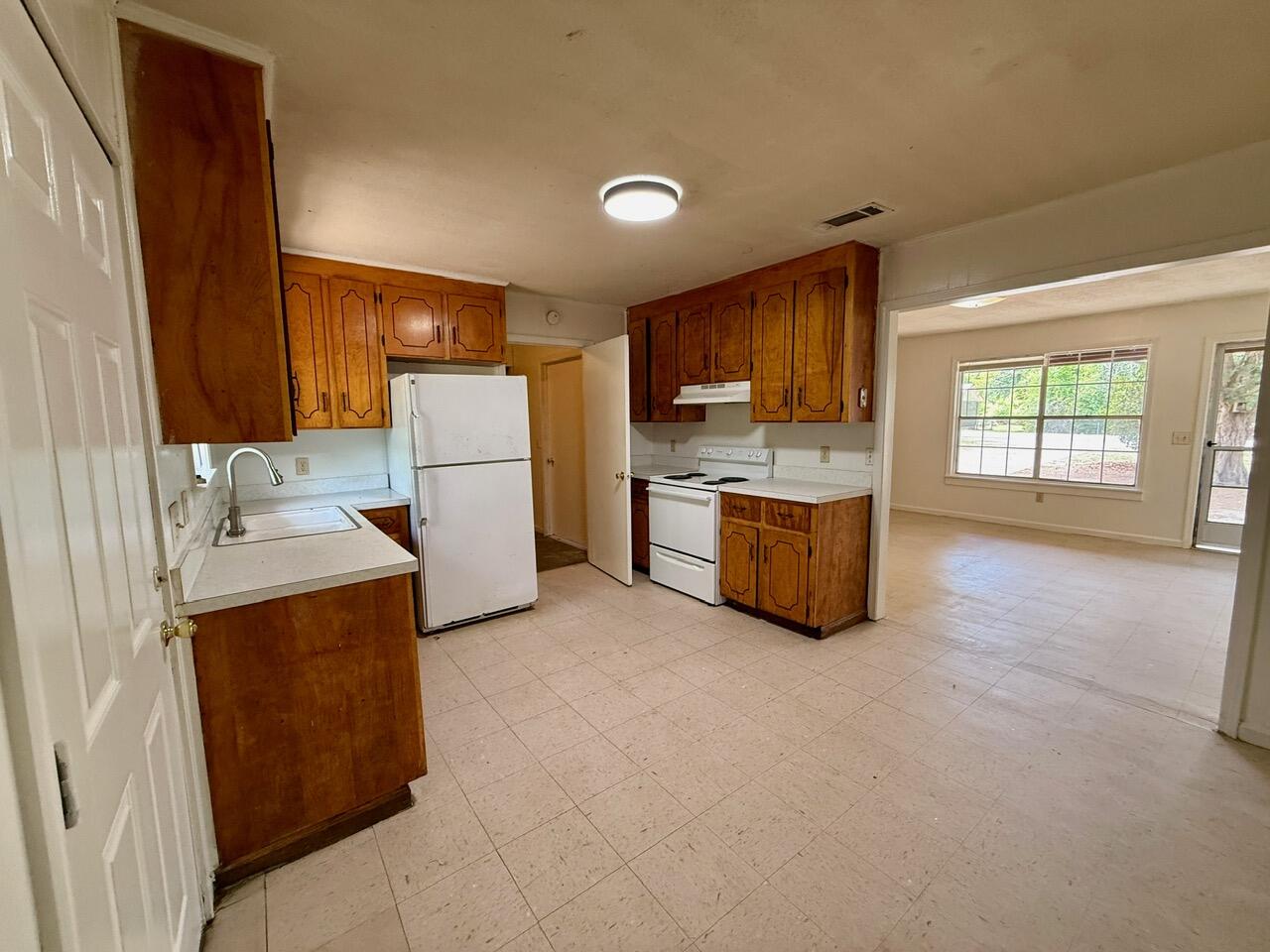 JUNIPER LAKE ESTATES - Residential